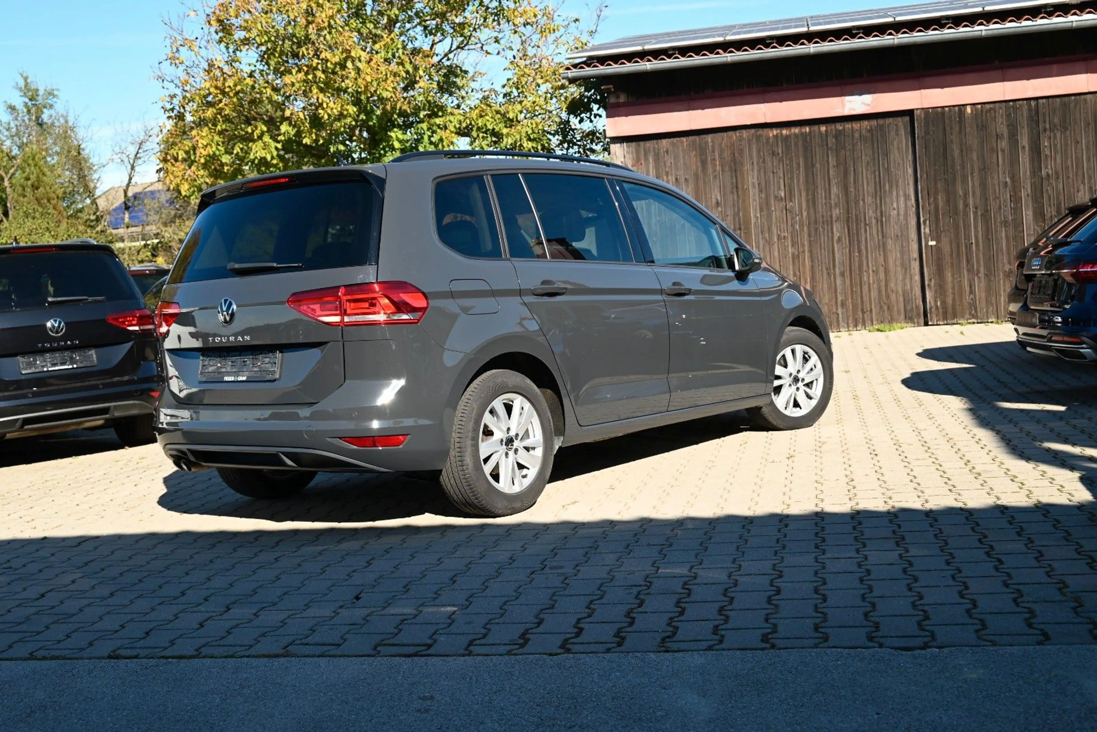 Volkswagen Touran Comfortline/7Sitze/AHK/ACC/Virtual/Kamera — photo 5