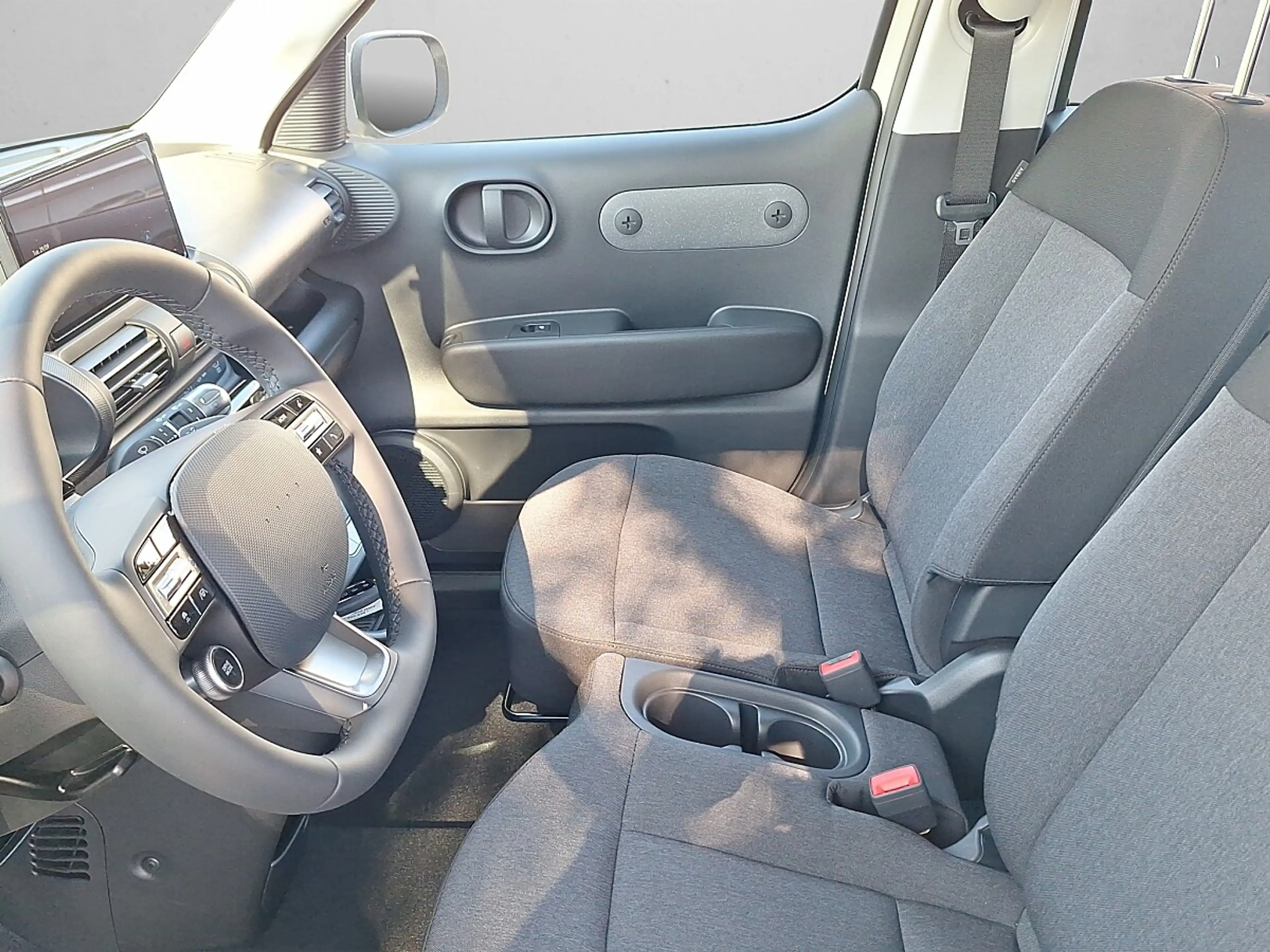 Hyundai Inster 42kWh Smart Line "Aktionsmodell Superbonus" — photo 9