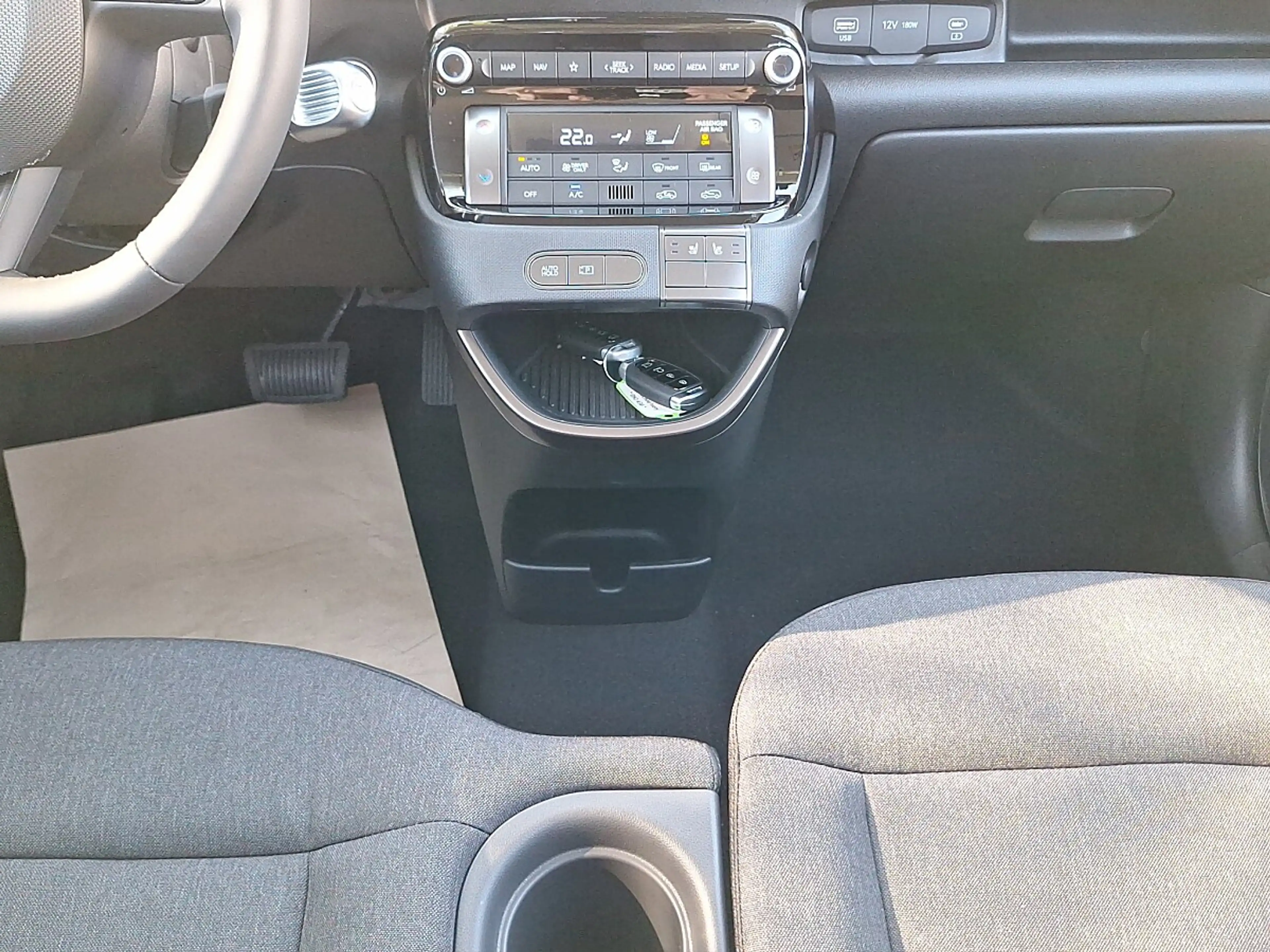 Hyundai Inster 42kWh Smart Line "Aktionsmodell Superbonus" — photo 14