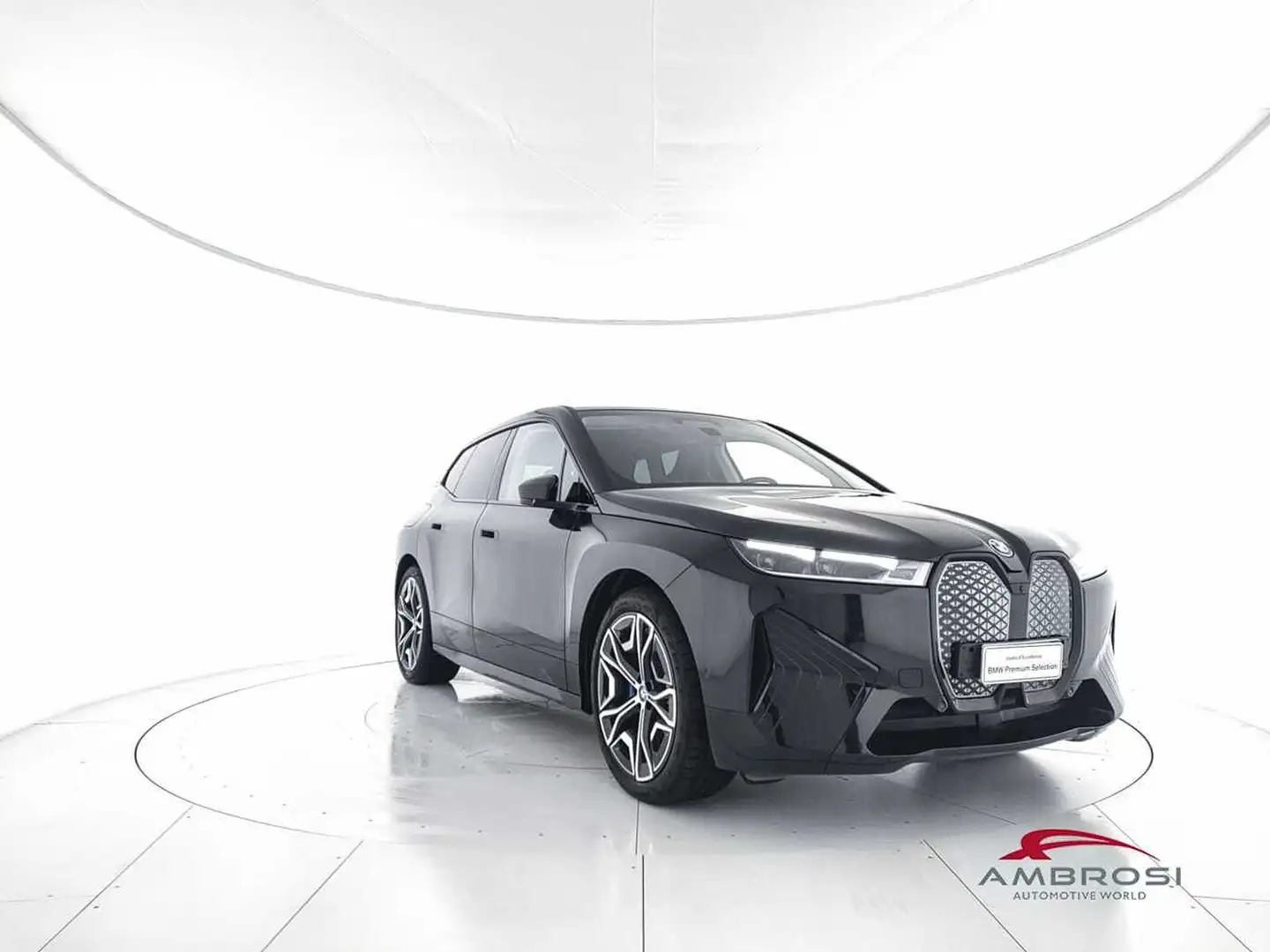 BMW iX xDrive40 Pacchetto sportivo Essence edition Noir - 2
