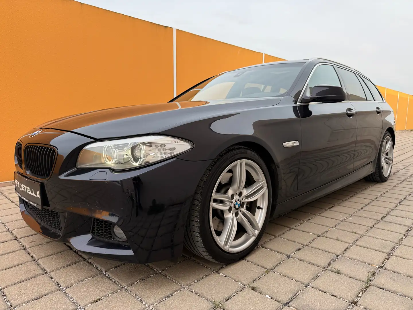 BMW 525 d F11 / M-Paket ab Werk / Pano / N57 6 Zylinder / Noir - 1
