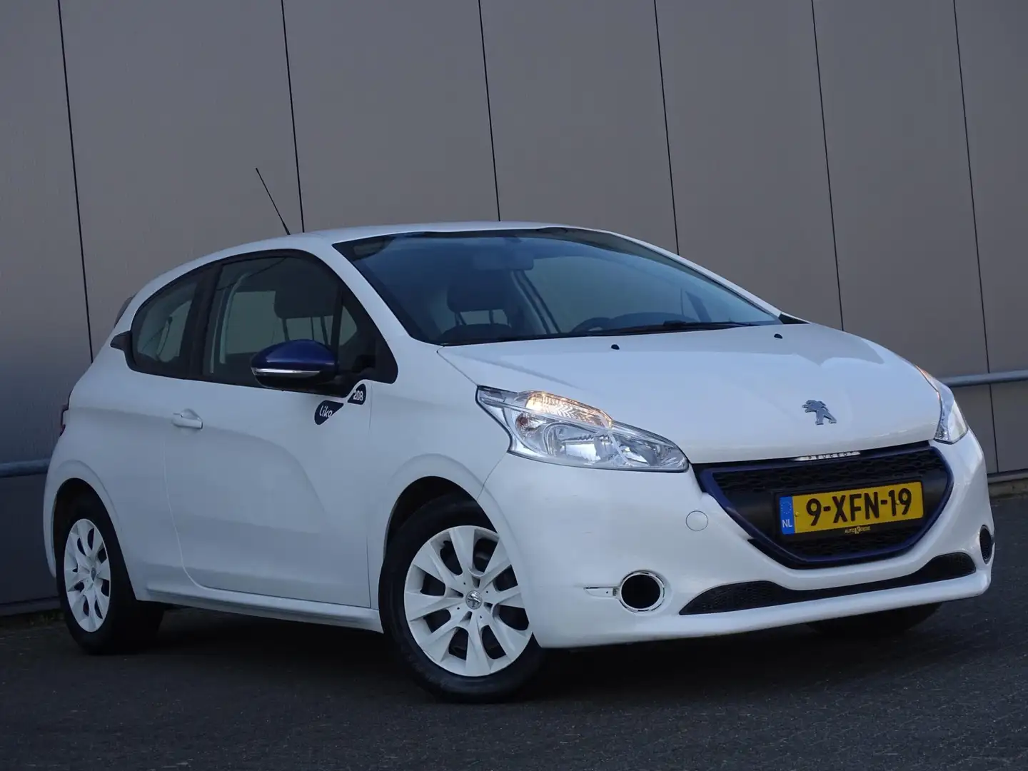 Peugeot 208 1.0 VTi LIKE airco org NL Weiß - 2