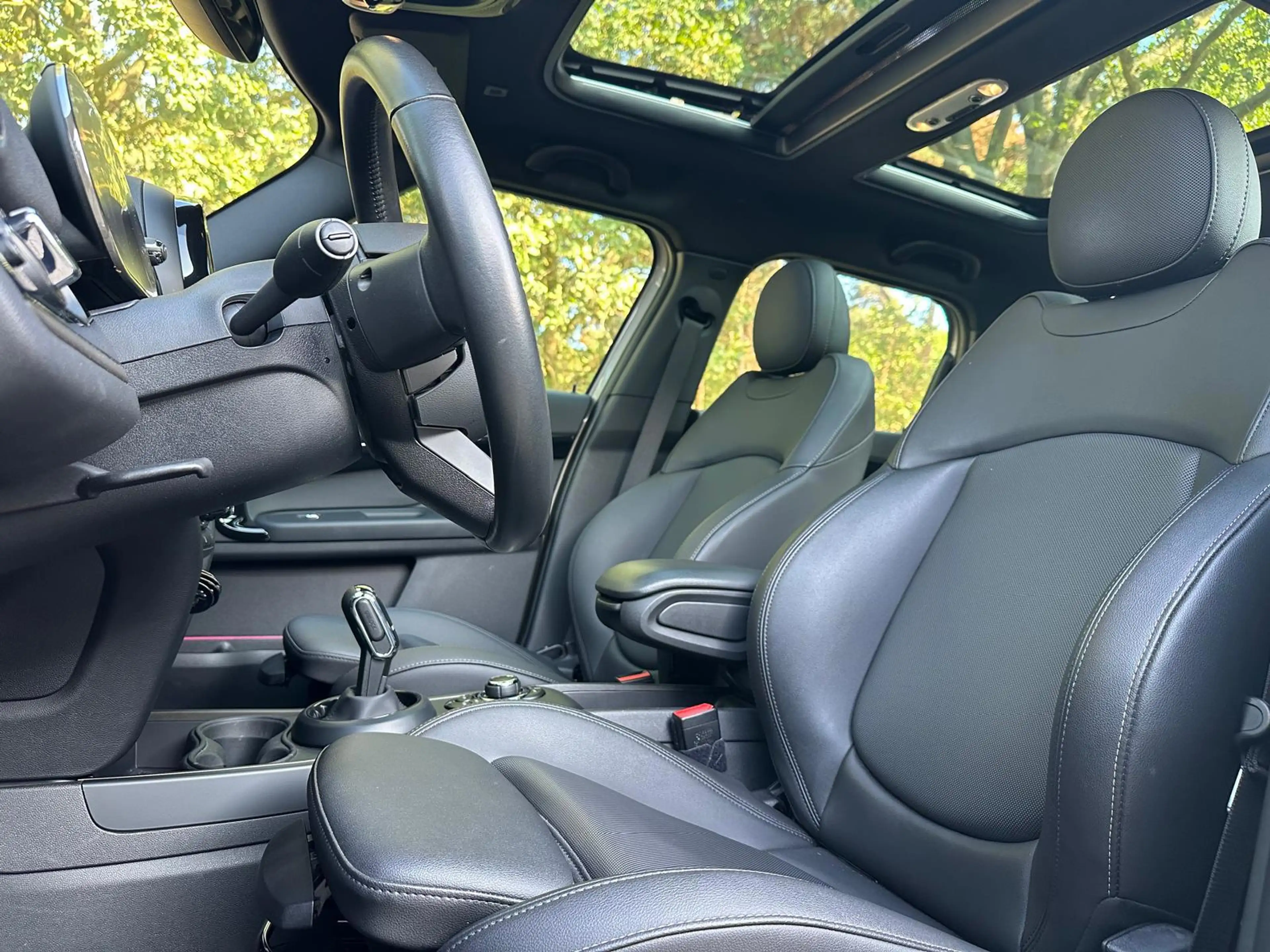 MINI Cooper Countryman 1.5 Black-Pack |Pano |Camera |Leder |Carplay |Sfee — photo 23