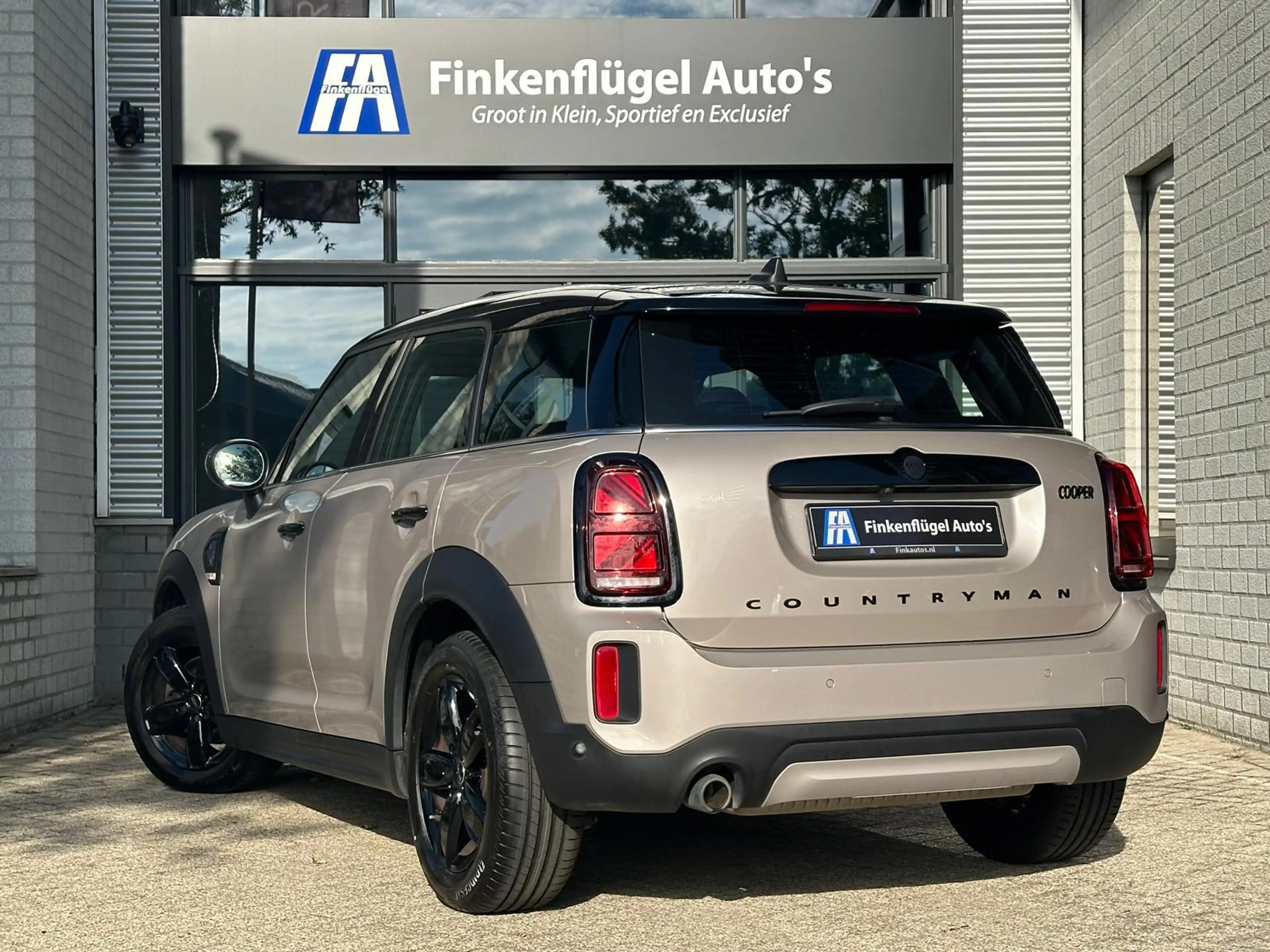 MINI Cooper Countryman 1.5 Black-Pack |Pano |Camera |Leder |Carplay |Sfee — photo 2
