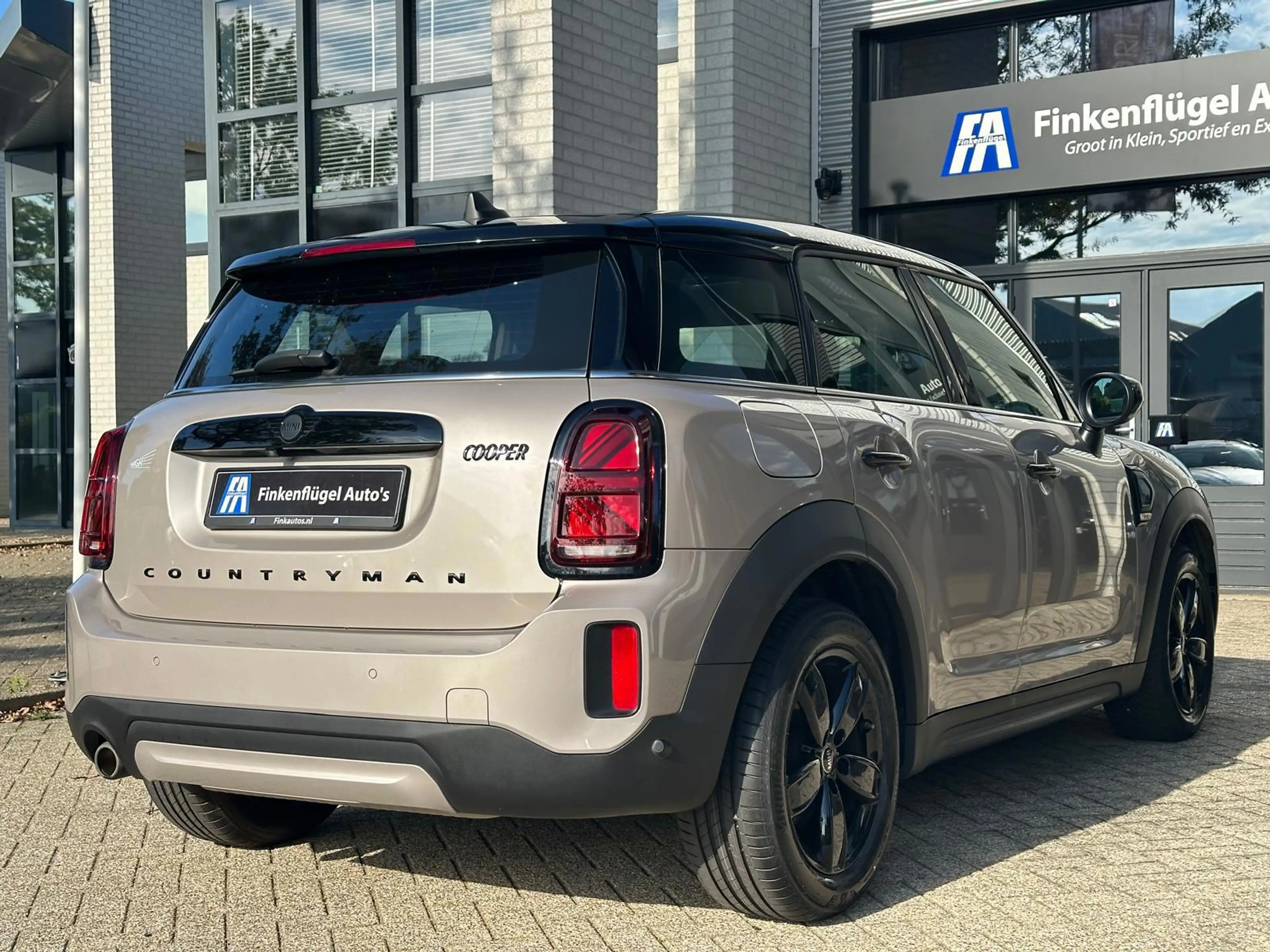 MINI Cooper Countryman 1.5 Black-Pack |Pano |Camera |Leder |Carplay |Sfee — photo 26