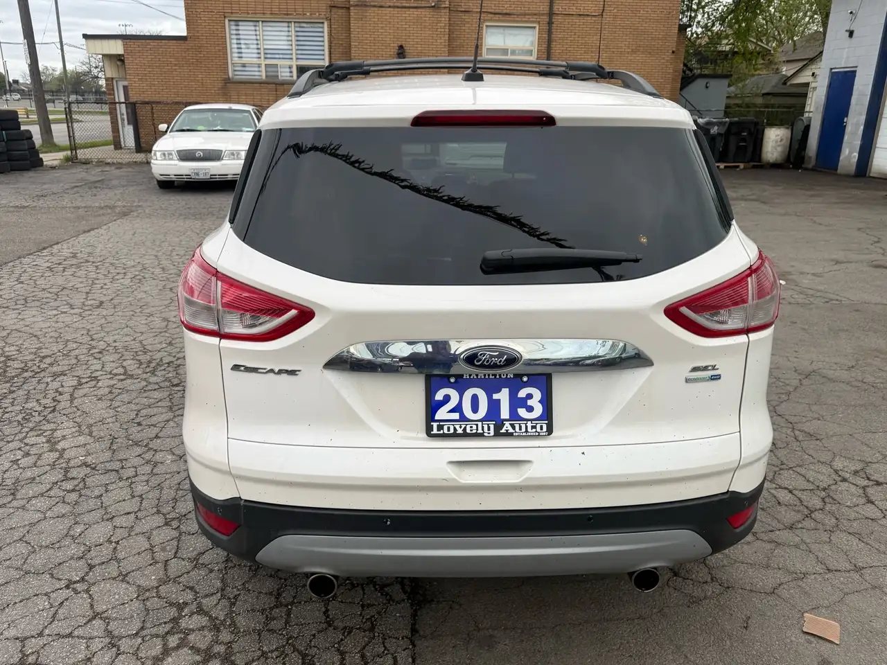 Ford Escape снимка Ford Escape