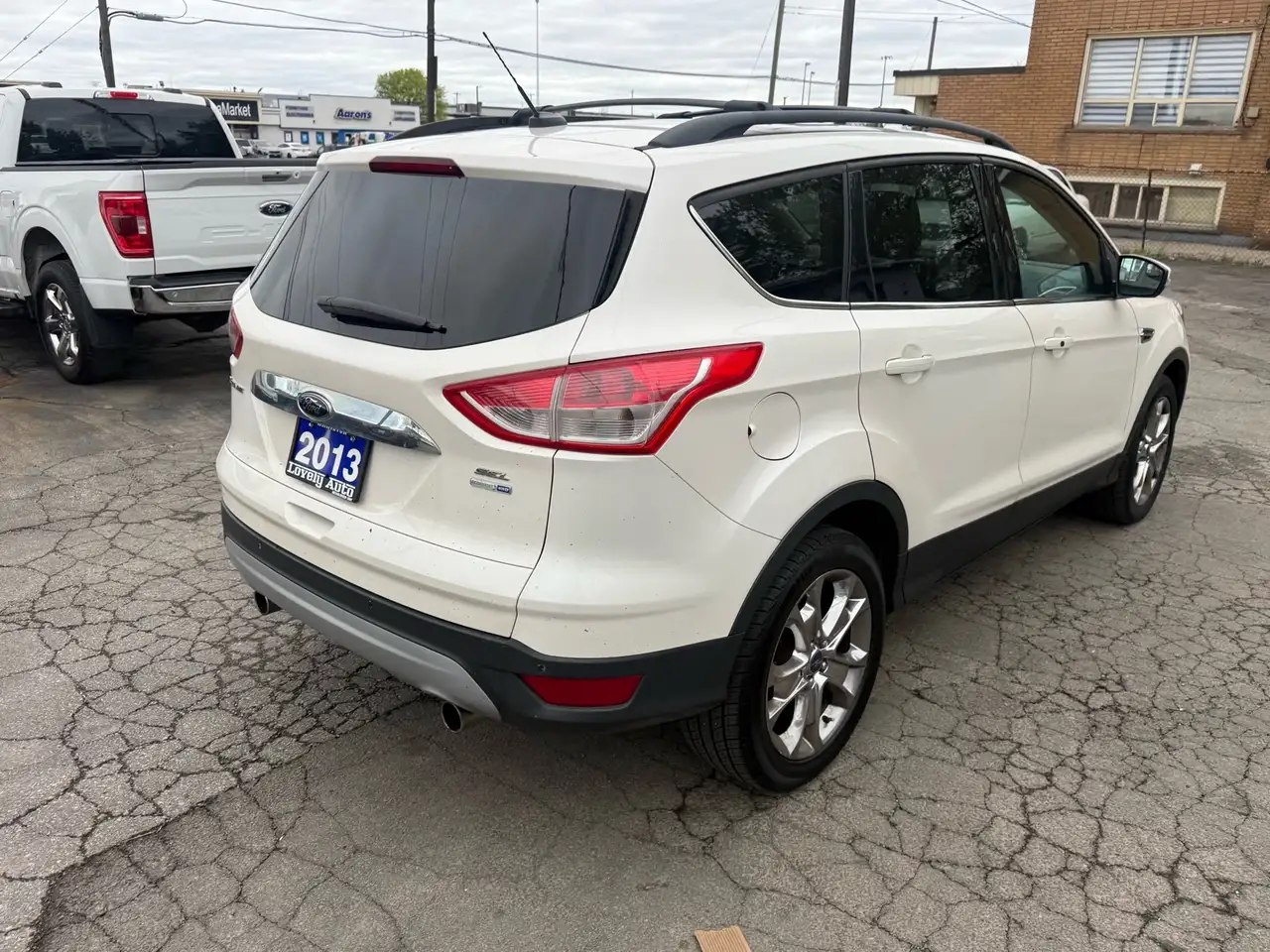 Ford Escape снимка Ford Escape