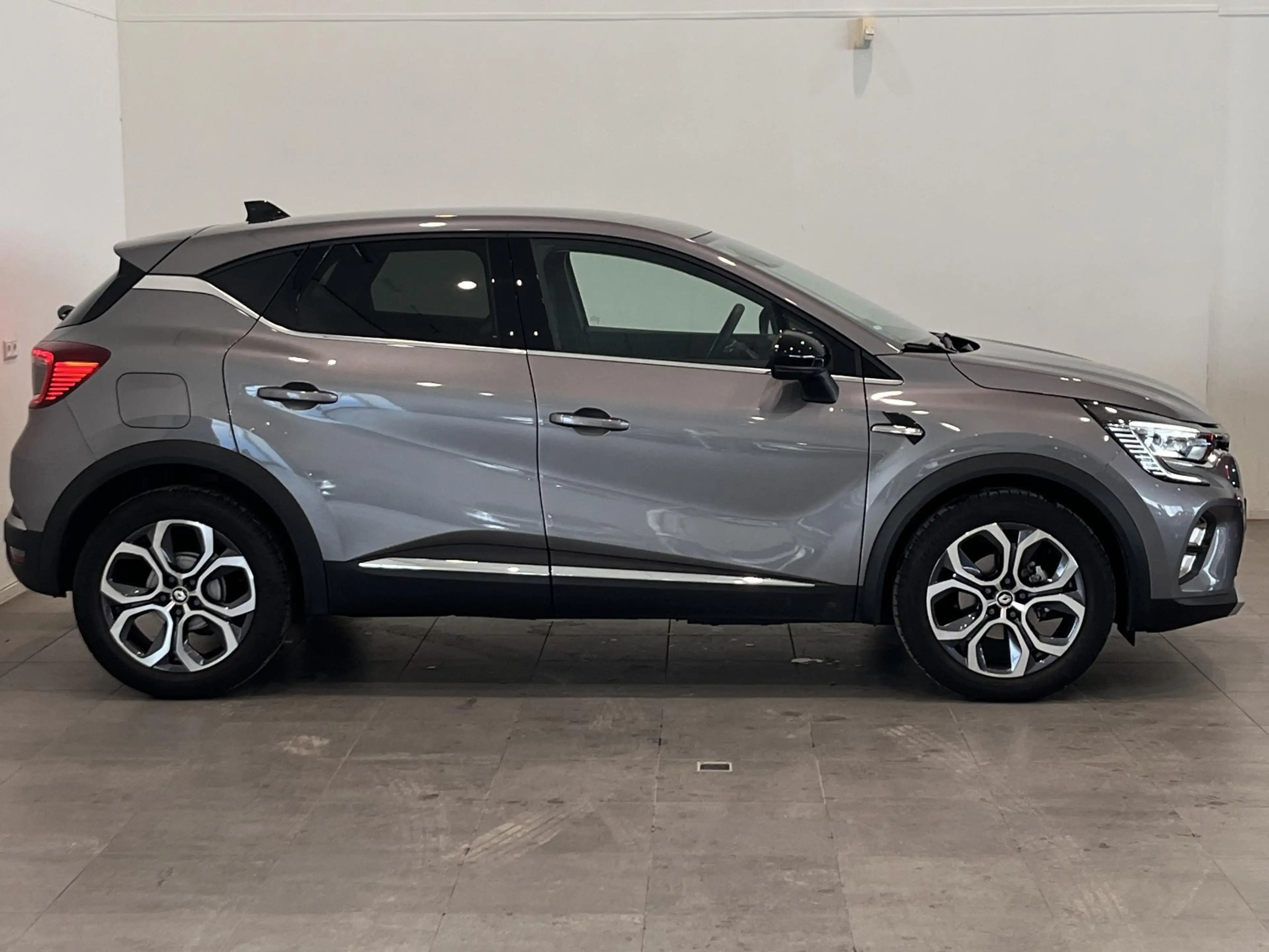 Renault Captur 1.3 TCe 140 Techno | Automaat | Stoel- & Stuurverw — photo 16