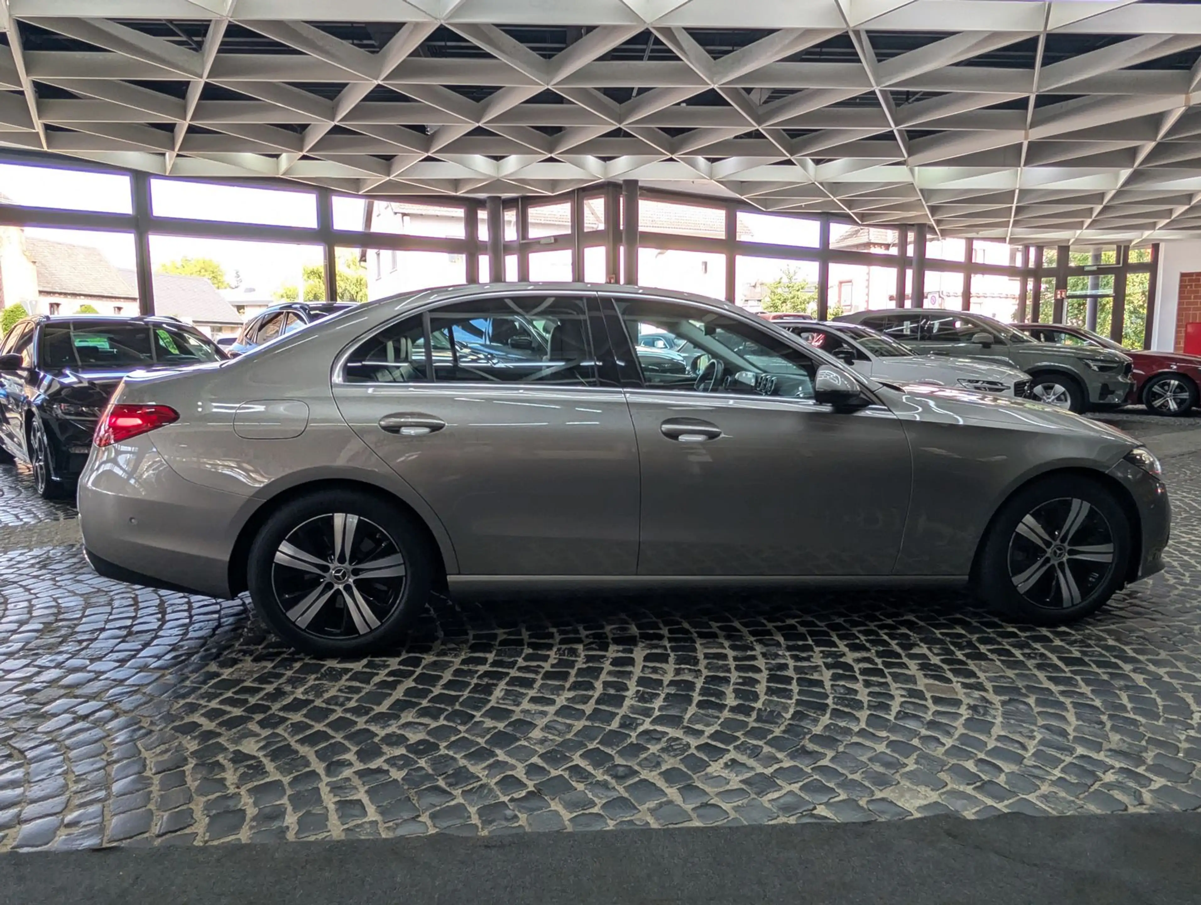 Mercedes-Benz C 200 d Avantgarde MBUX LED KAM BURMESTER LEDER — photo 8