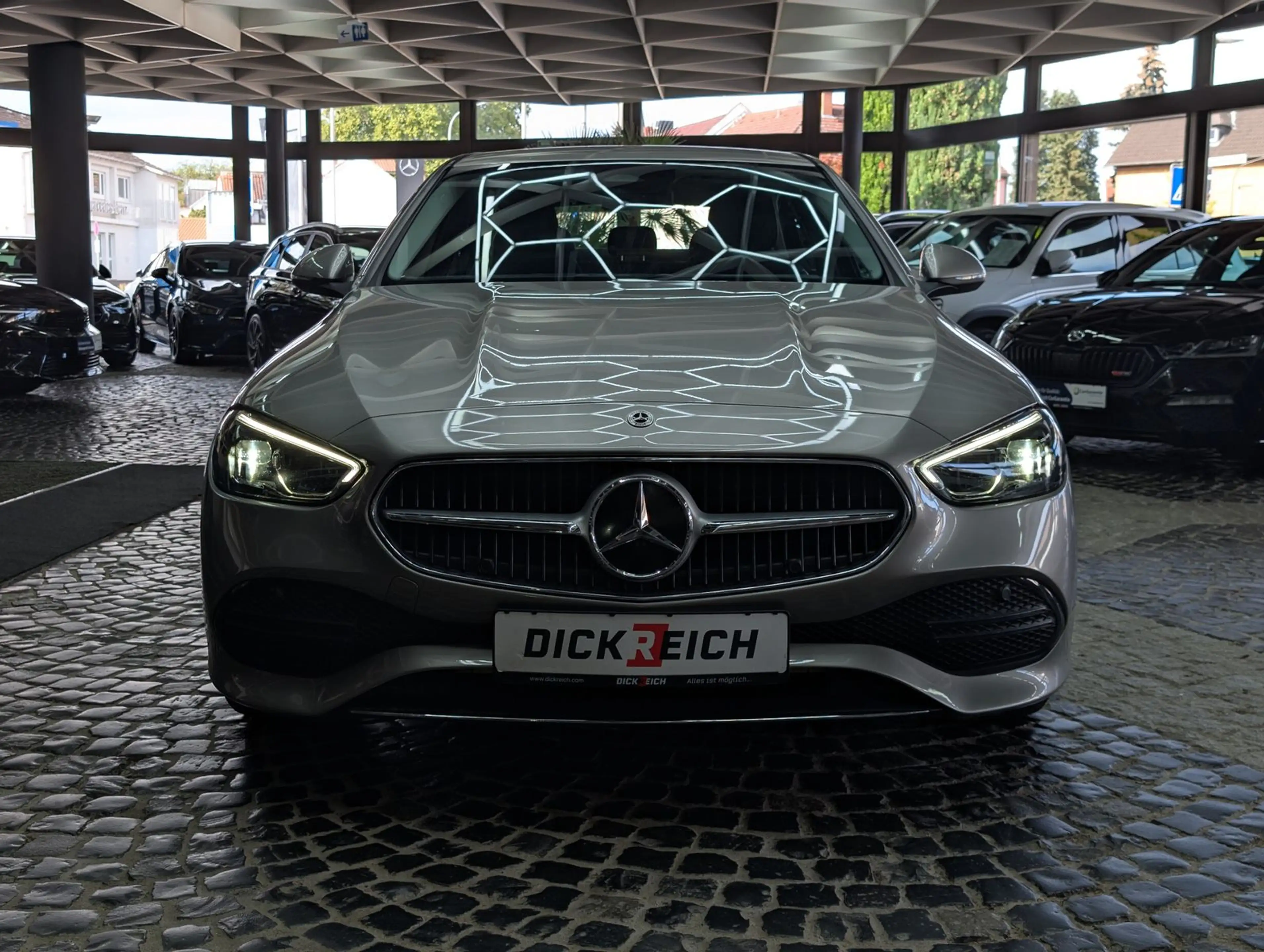Mercedes-Benz C 200 d Avantgarde MBUX LED KAM BURMESTER LEDER — photo 2