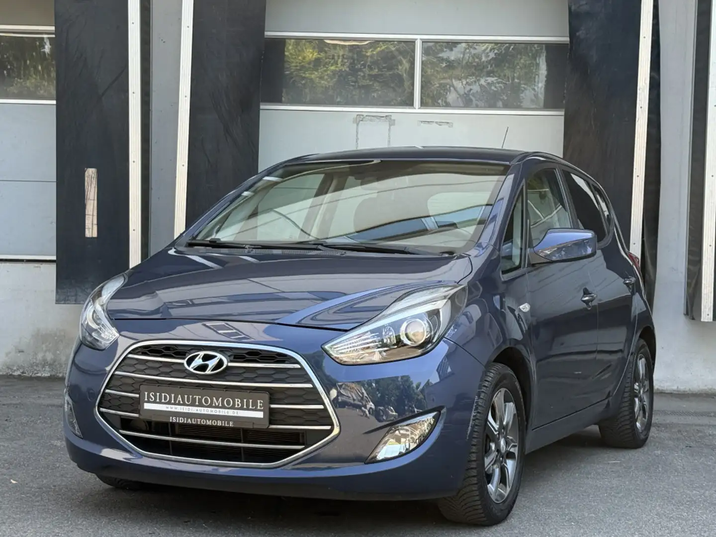 Hyundai iX20 Passion+ Navi Lenkrad+Sitzheizung Kamera Niebieski - 1