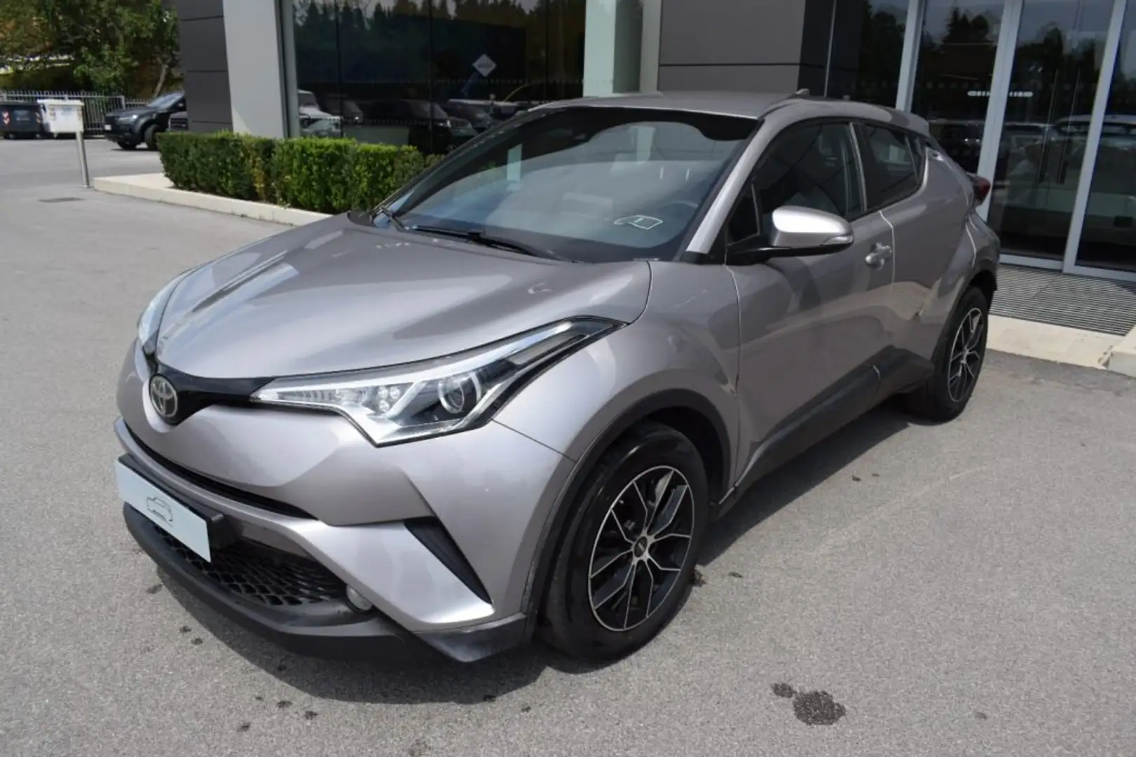 Toyota C-HR 1.2 Turbo Active AUTOMATICA NEOPATENTATI Grigio - 1