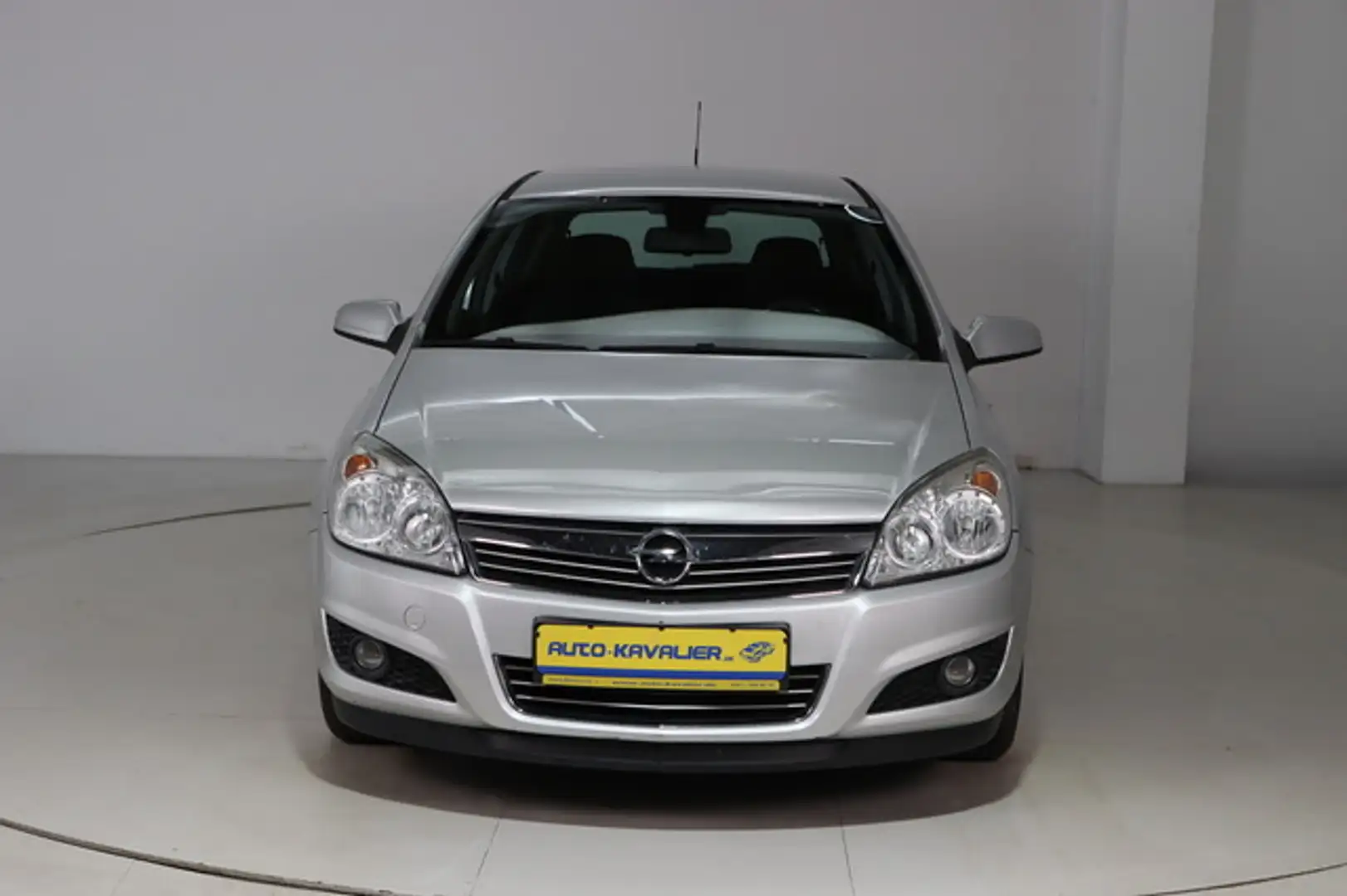 Opel Astra 1.6 Twinport Easytronic HU/AU 03.27 Silber - 2