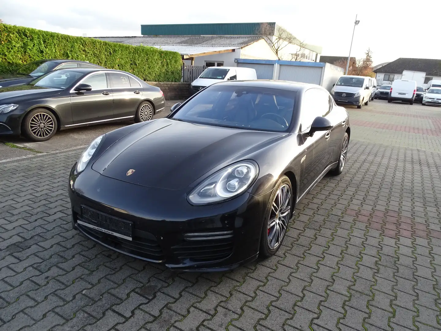 Porsche Panamera 4 GTS Bi-Xenon, Klappe, Luft, PDK, Chrono, PDLS-Pl Schwarz - 1