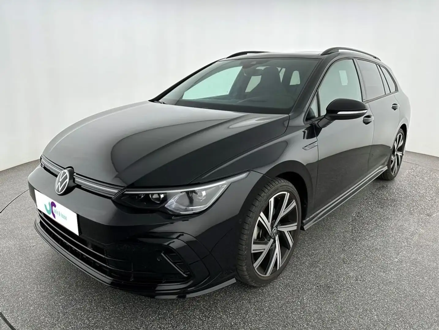 Volkswagen Golf Variant R-Line 1.5 eTSI DSG Schwarz - 1