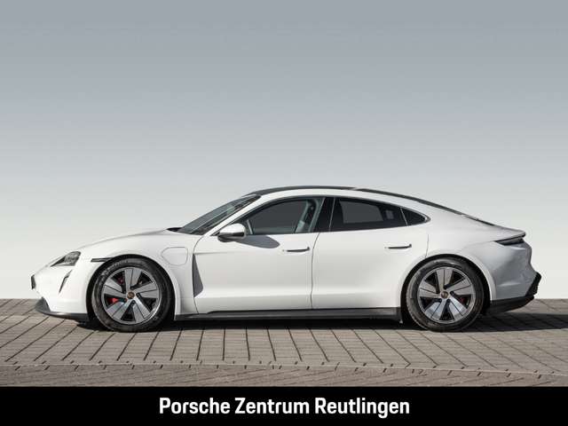 Porsche Taycan 4S Luftfederung Panorama Rückfahrkamera