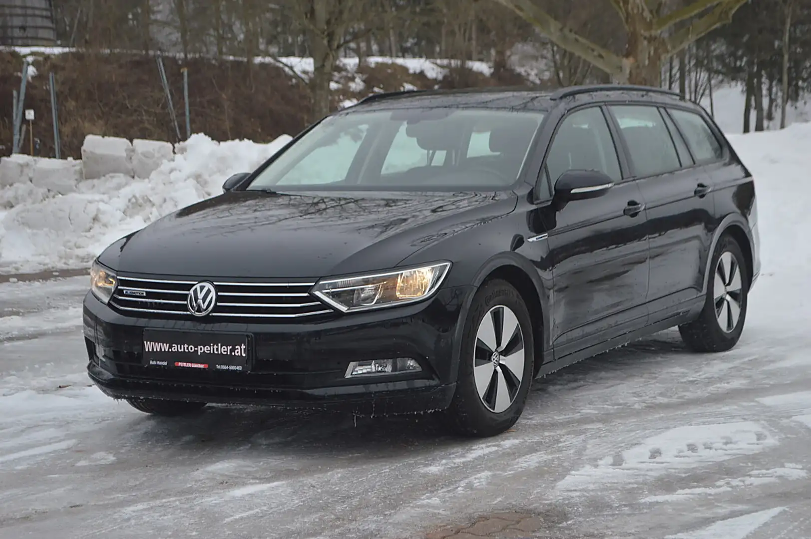 Volkswagen Passat Variant 2,0 TDI+AHK+NAVI+SHZ+PDC+ Schwarz - 2
