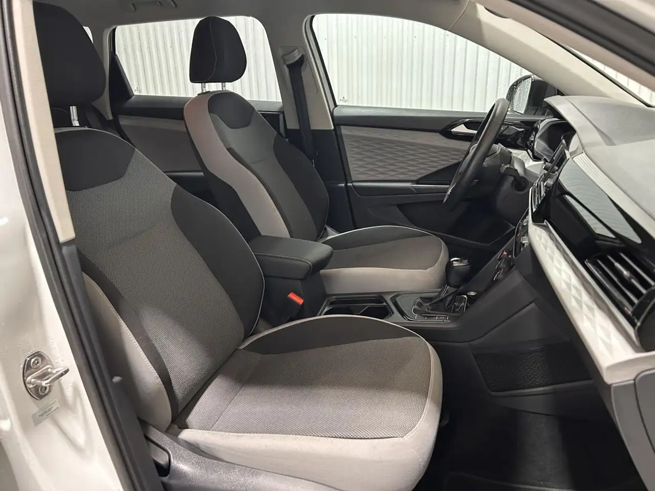 Volkswagen Taos снимка Volkswagen Taos