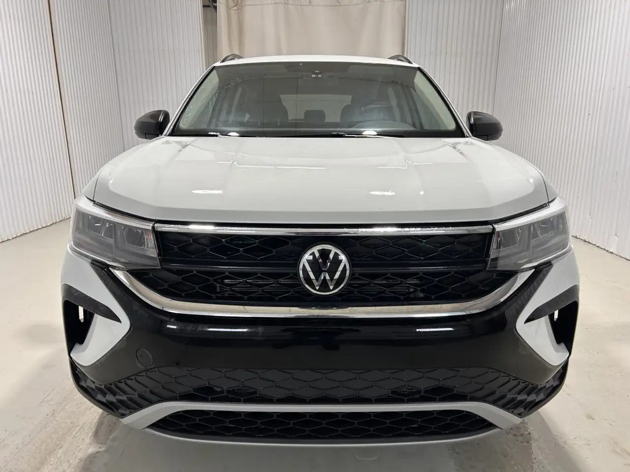 Volkswagen Taos снимка Volkswagen Taos