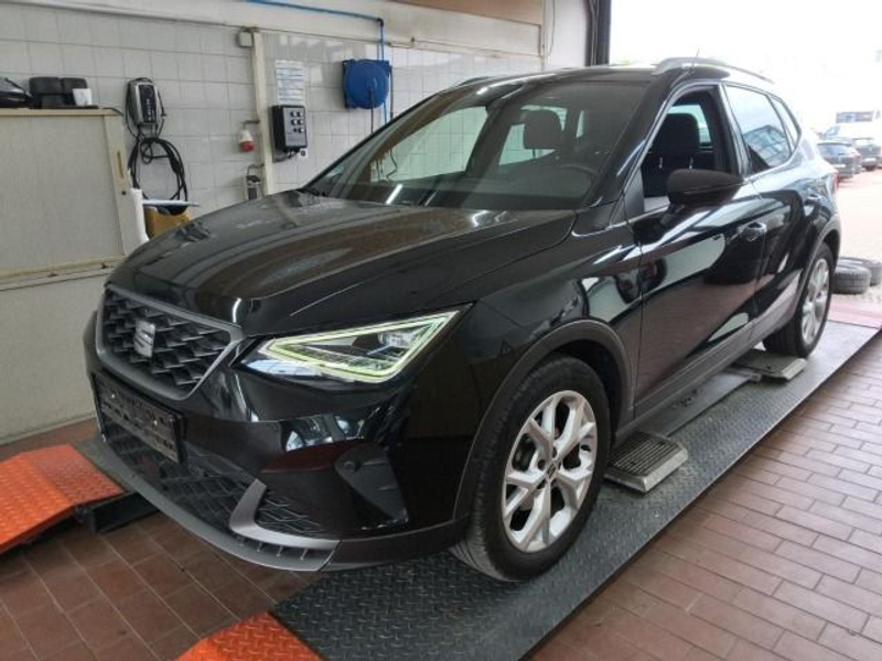 SEAT Arona 1.5 TSI FR OPF (EURO 6d) — photo 2