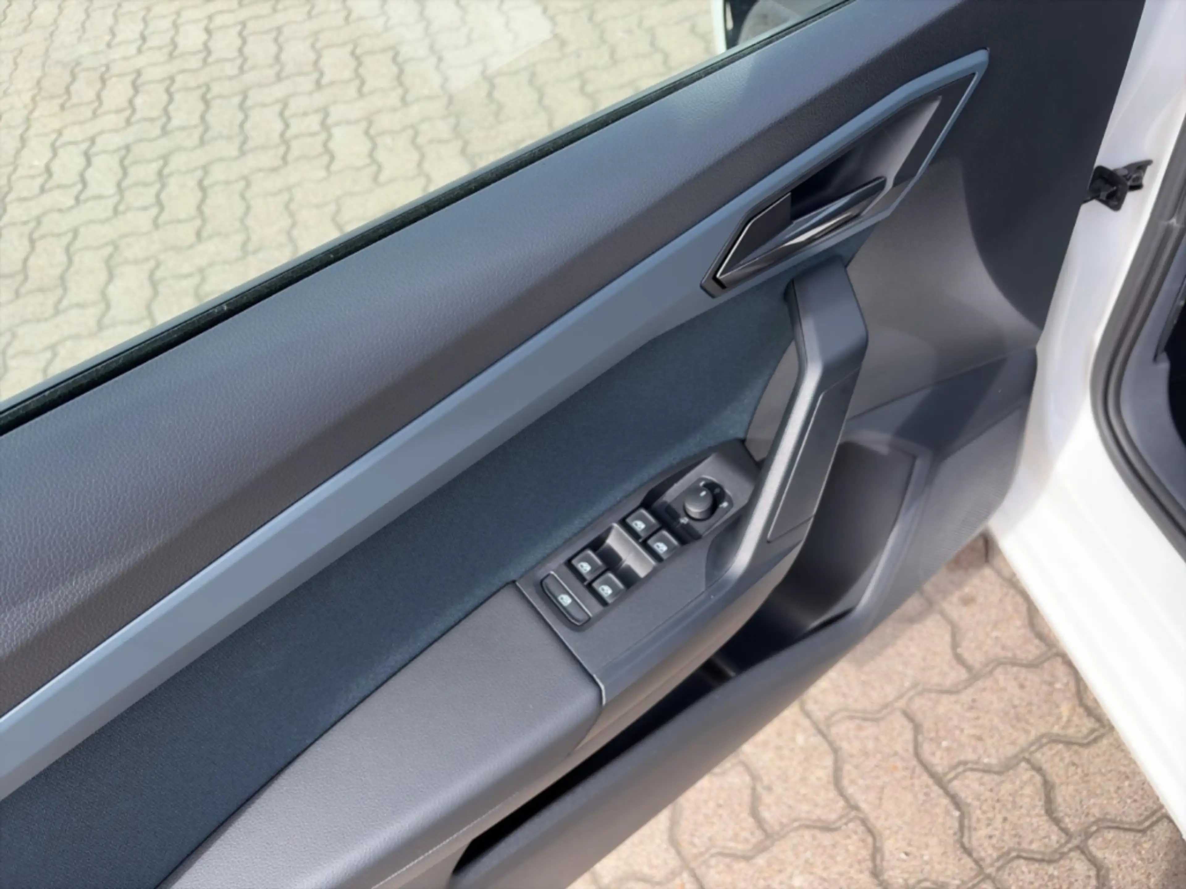 SEAT Ibiza 1.0 TSI 85 kW Style — photo 11