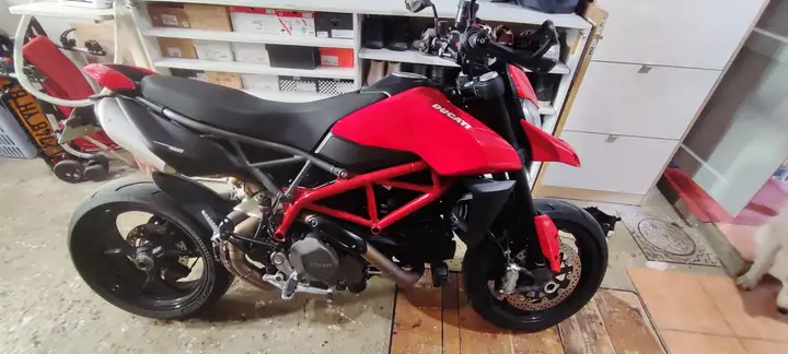 Ducati Hypermotard 950 