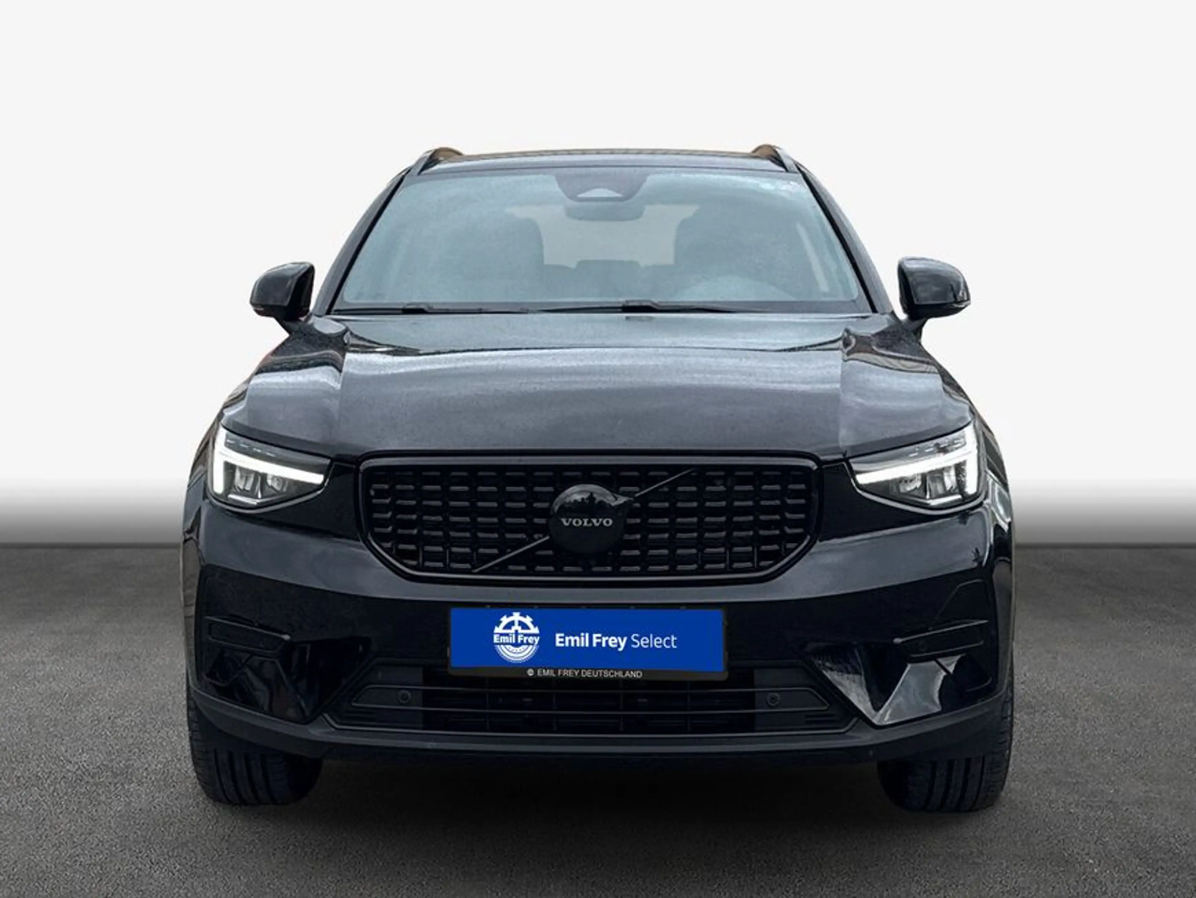 Volvo XC40 XC40 B3 B DKG Plus Black Edition — photo 3