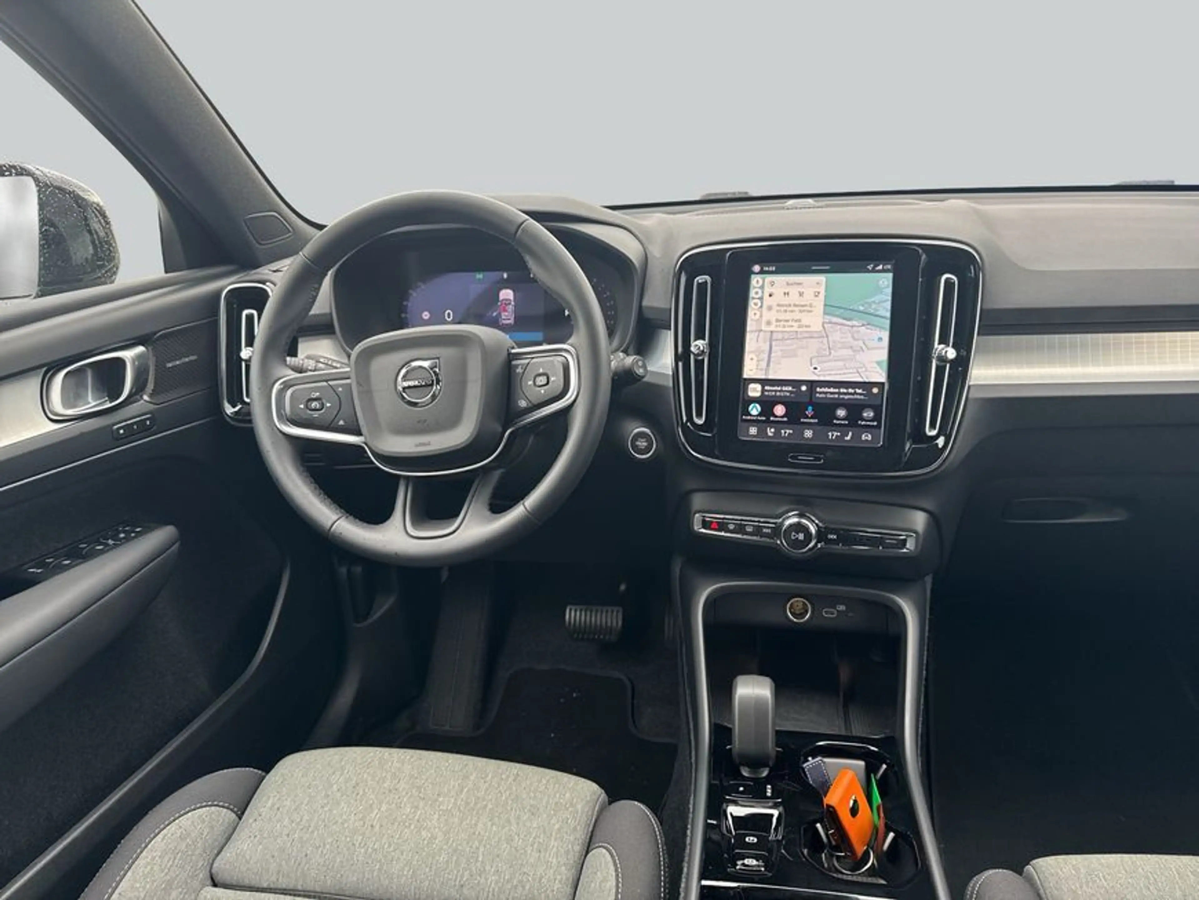 Volvo XC40 XC40 B3 B DKG Plus Black Edition — photo 14