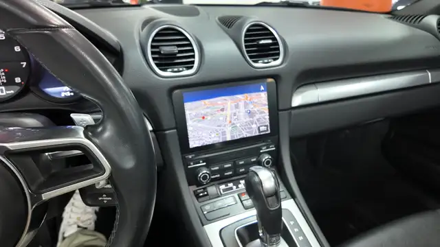 Porsche Boxster view 27