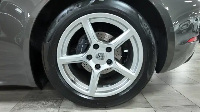 Porsche Boxster view 12