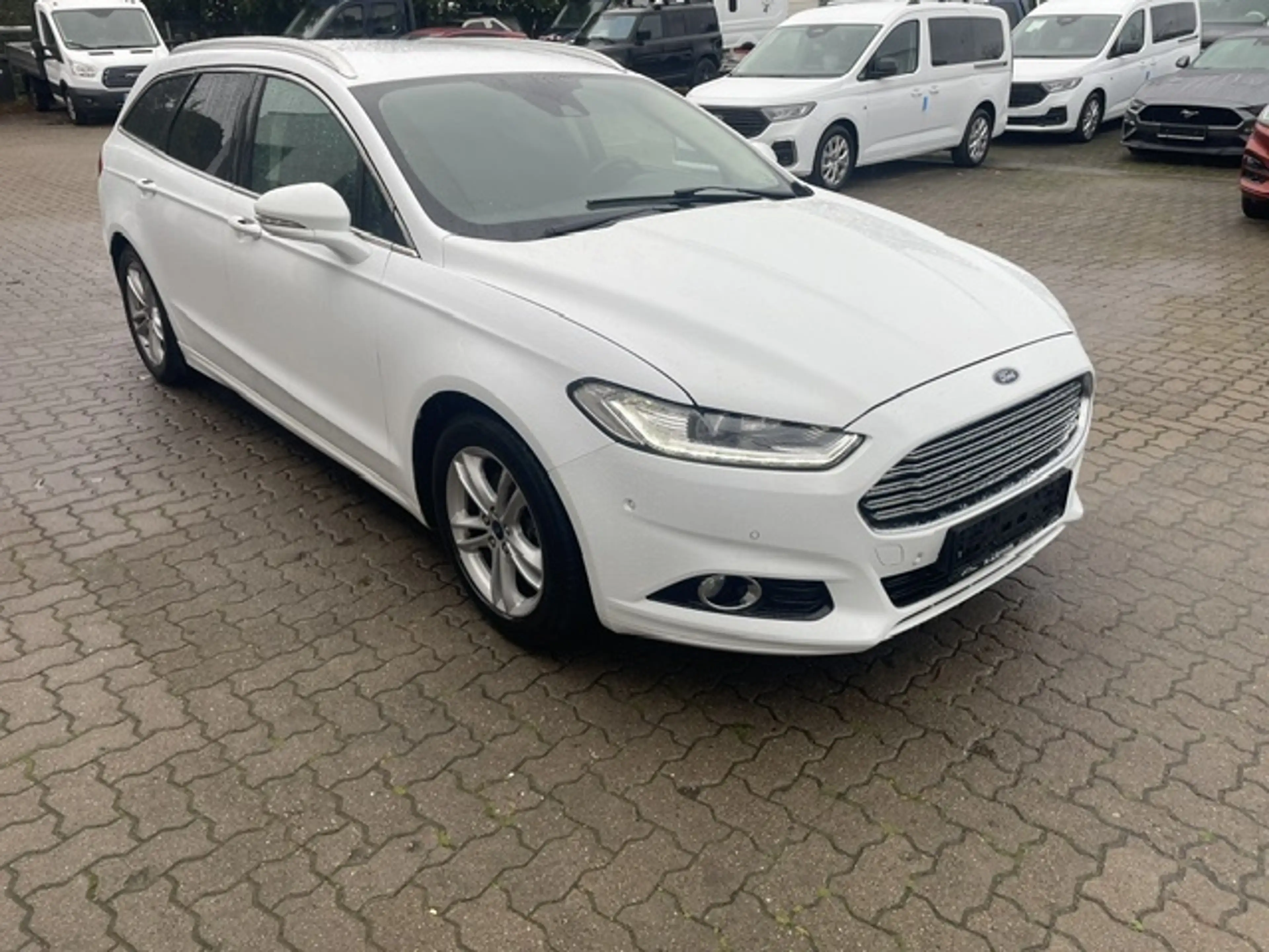 Ford Mondeo Titanium Winterpaket , LED — photo 6