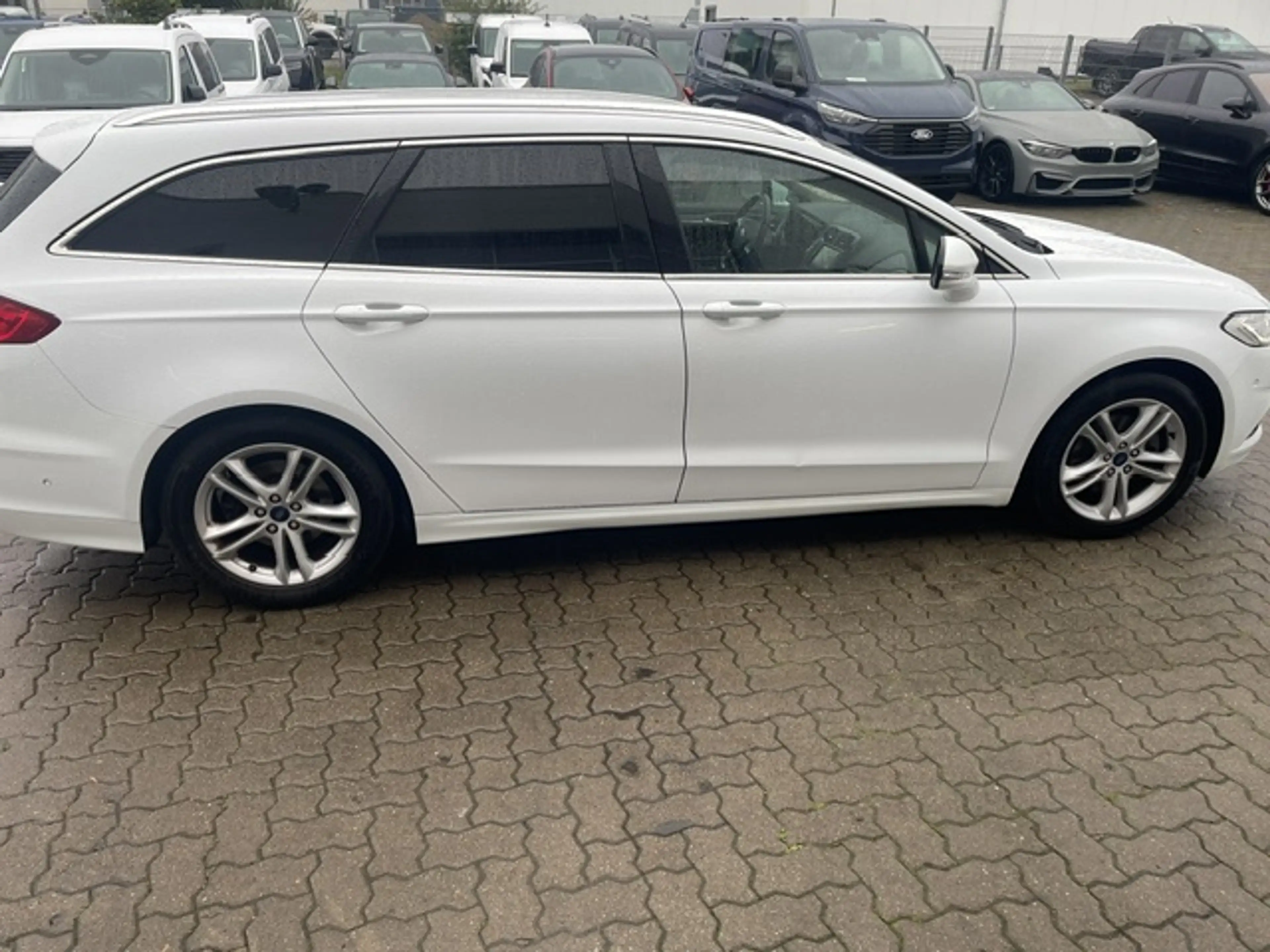 Ford Mondeo Titanium Winterpaket , LED — photo 5