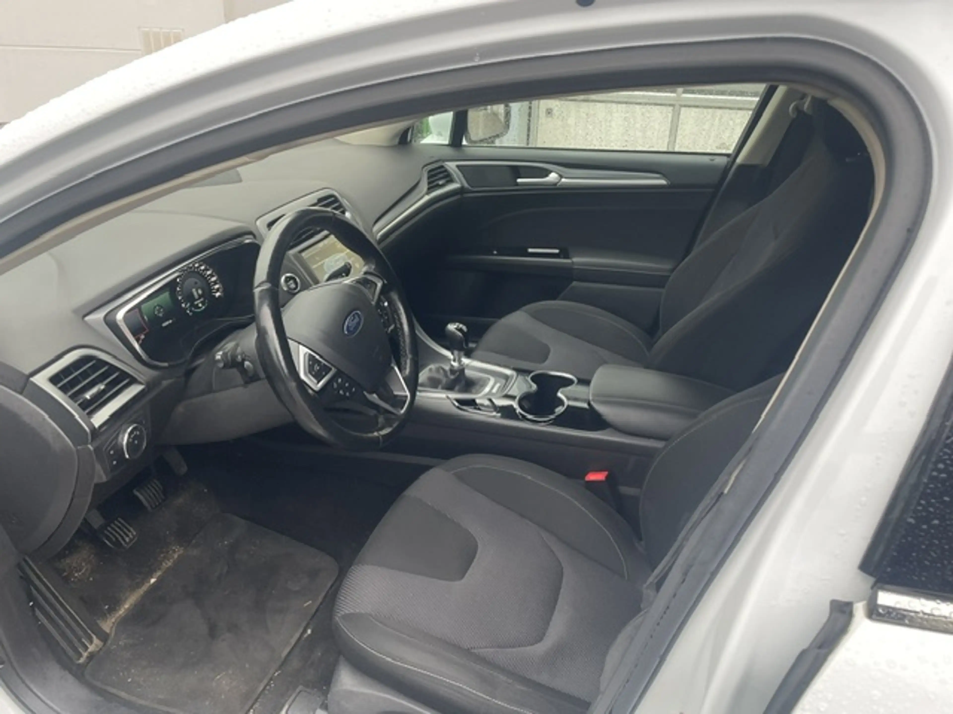 Ford Mondeo Titanium Winterpaket , LED — photo 7