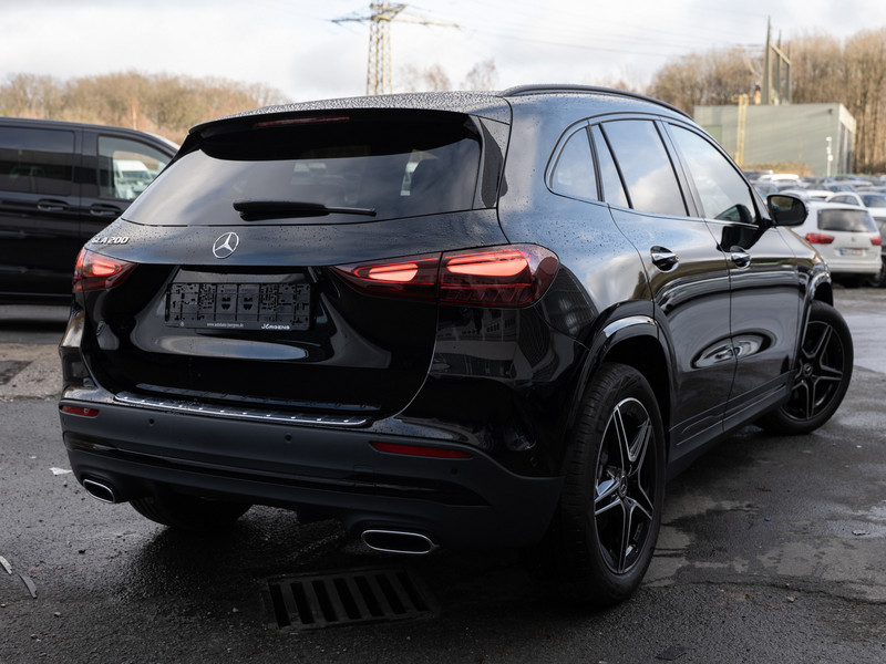 Mercedes-Benz GLA 200 AMG-Sport/MLB/360/Pano/AHK/Night/Distr — photo 4