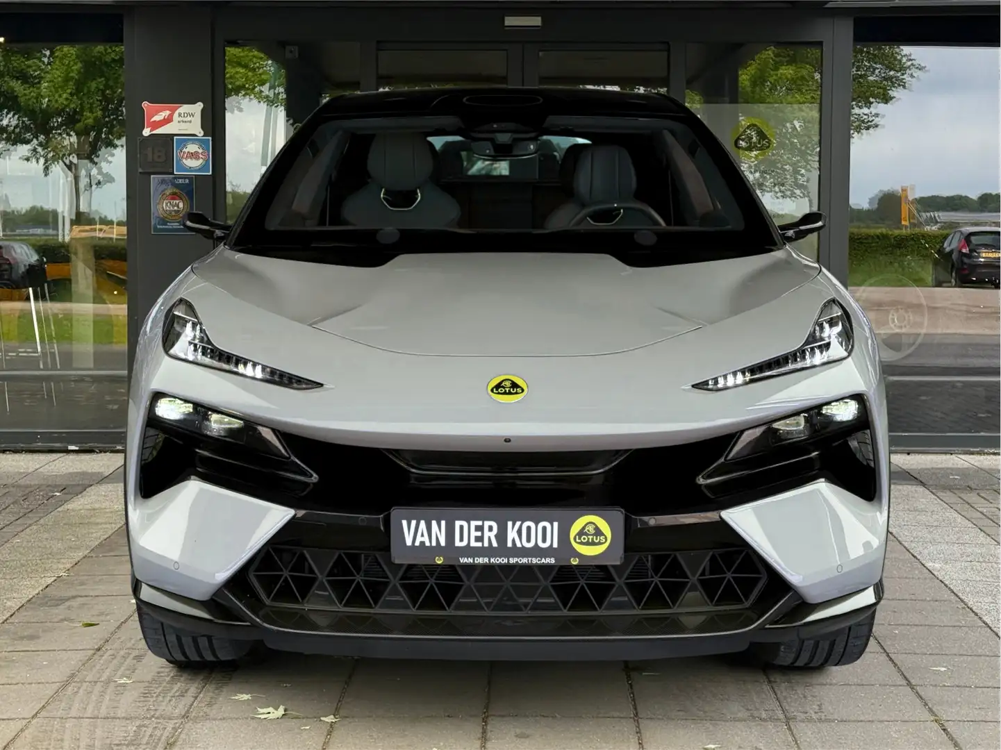 Lotus Eletre EDS 450 S 4WD 112 kWh Grau - 2