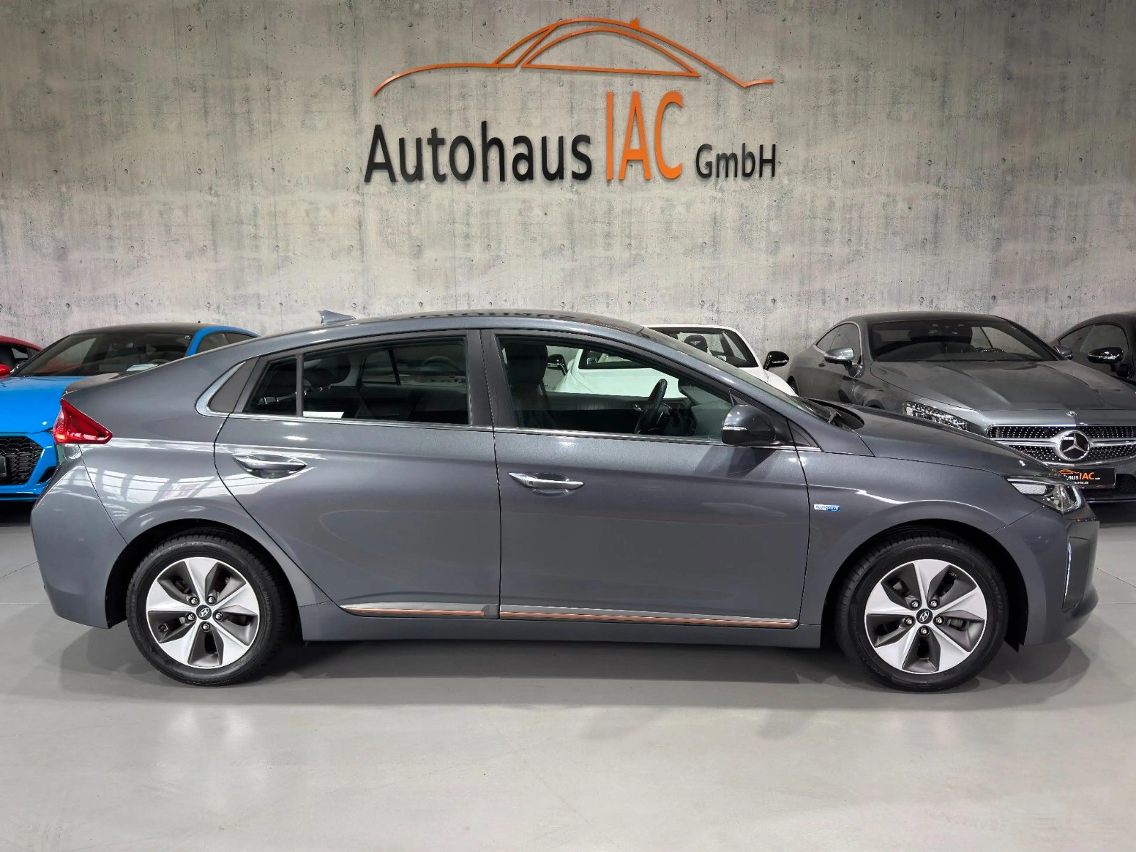 Hyundai IONIQ /Style/Elektro/SHZ/NAVI/ELEKTRO/LENKRADHEIZ — photo 8