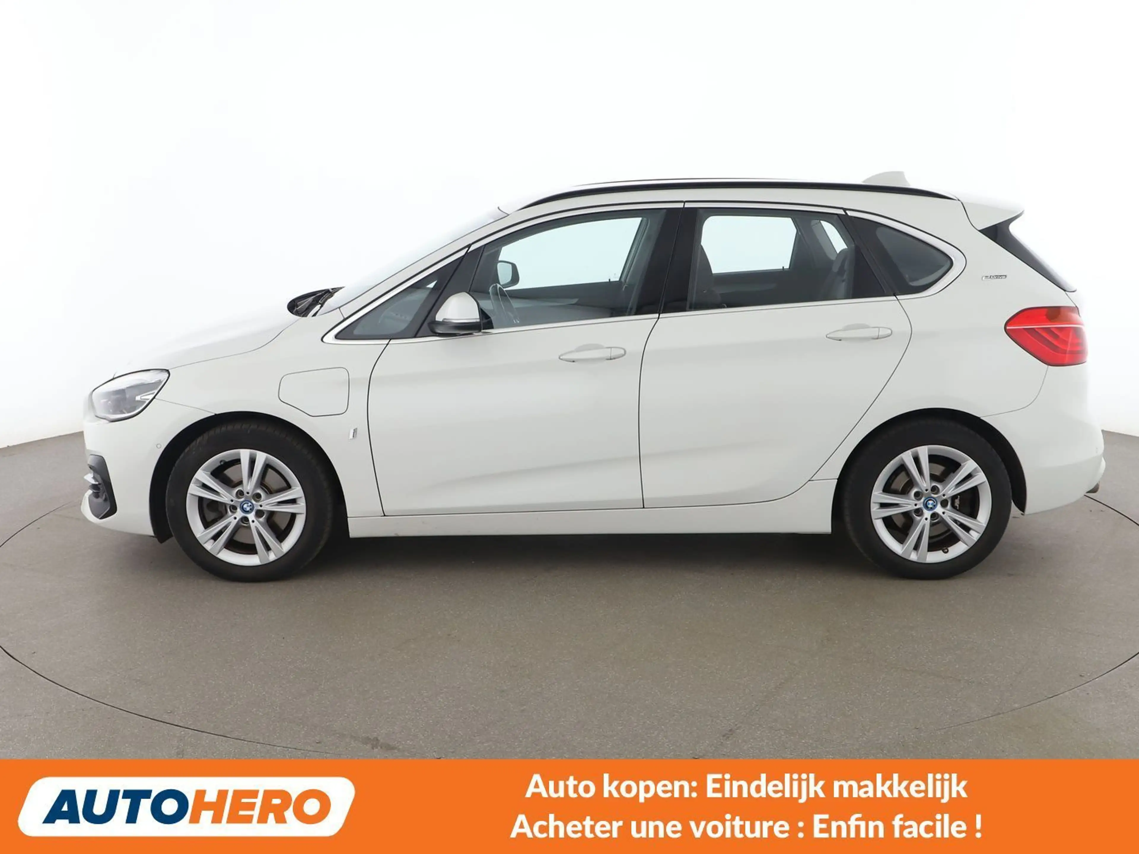 BMW 225 225xe Active Tourer Luxury Line — photo 3