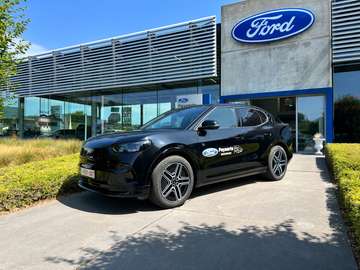 Premium / 77 kWh / 286 PK!!
