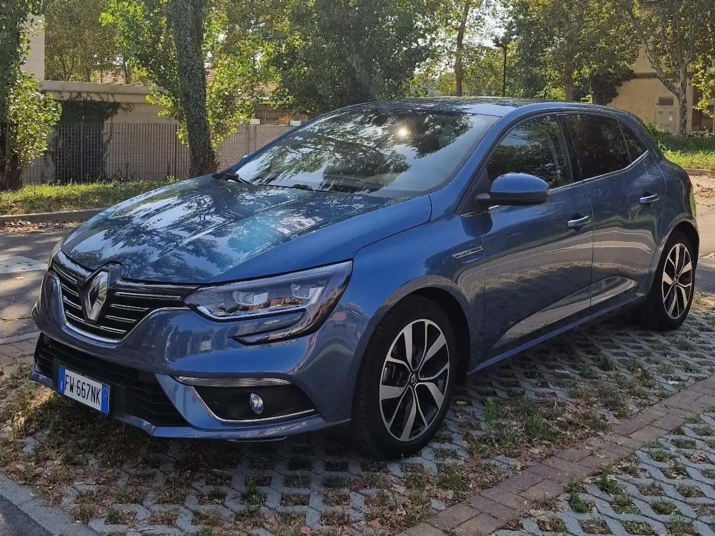 Renault Megane 1.5 blue dci Intens 115cv my19 Blu/Azzurro - 1