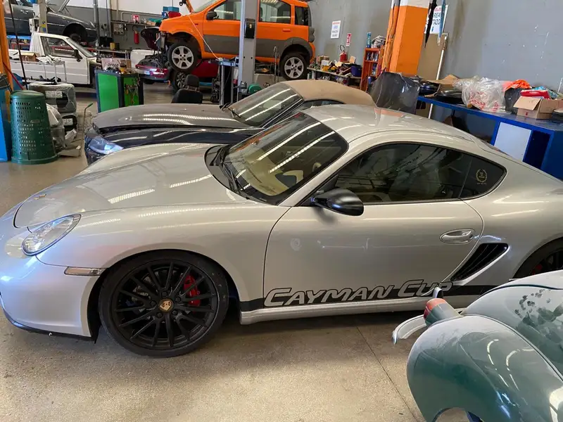 Porsche Cayman