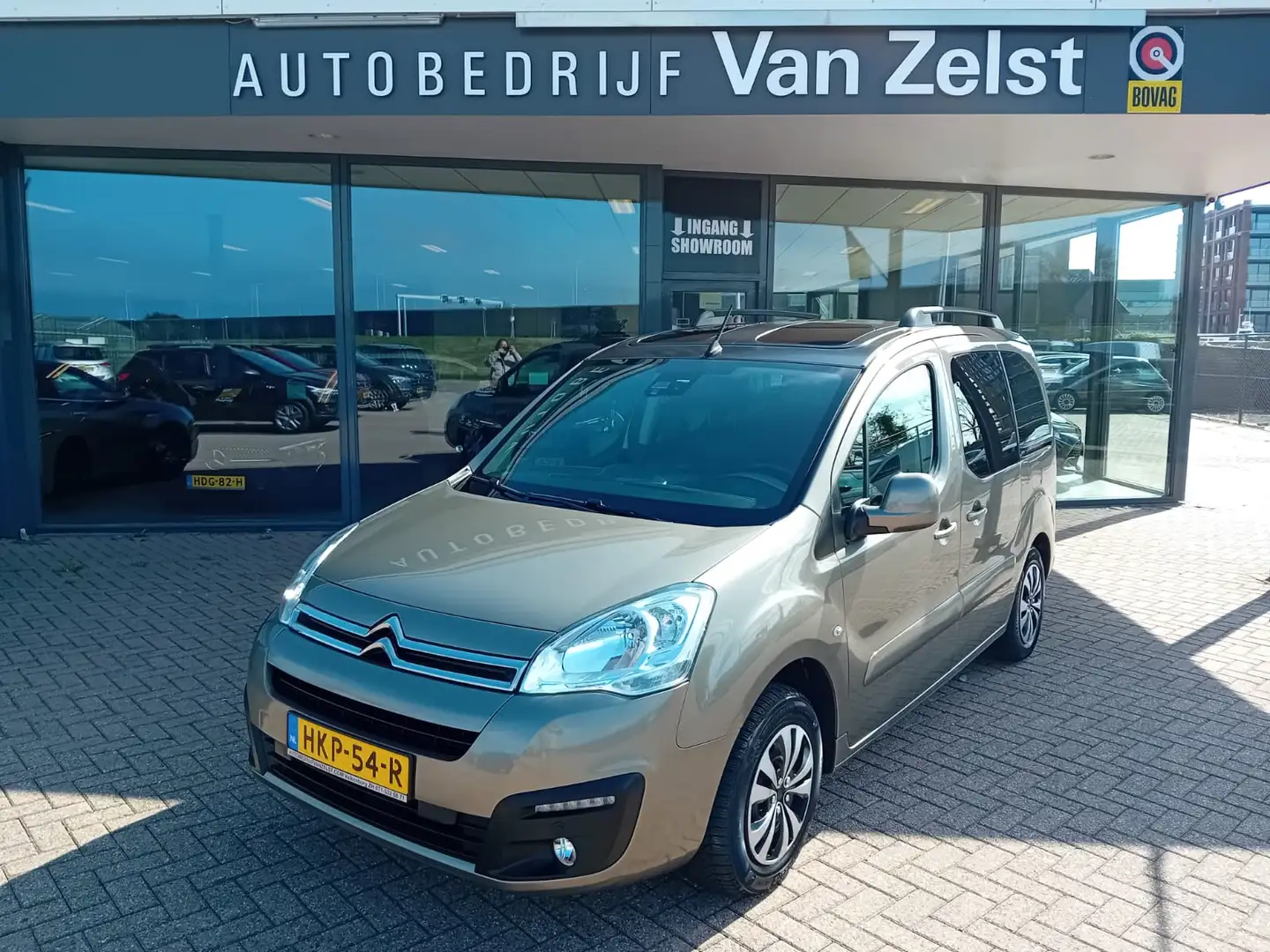 Citroen Berlingo 1.2 PureTech XTR, Airco(automatisch), Multimediasy Bruin - 1