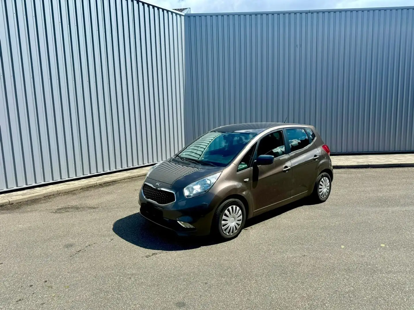Kia Venga Venga 1.6 CRDi Mind Коричневий - 1