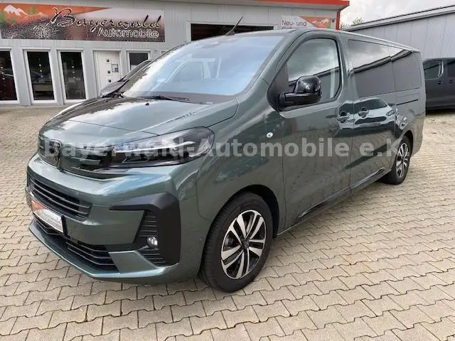 Peugeot Traveller