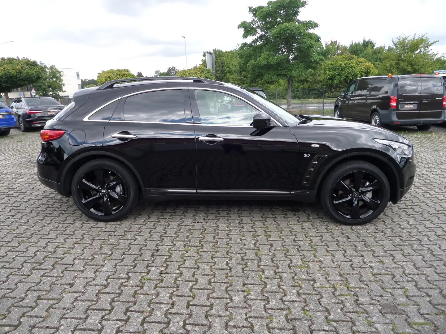 Infiniti QX70 S Autom.+21"+Cam+Navi+ACC+SBT+AHK+Leder+eSD+BOSE Noir - 2