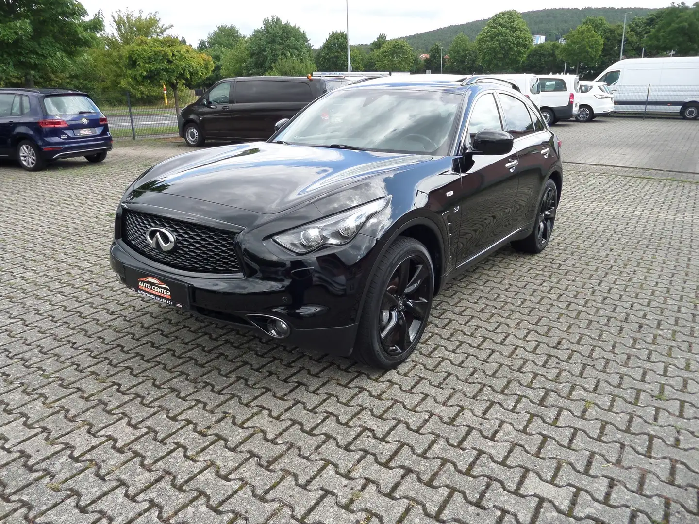 Infiniti QX70 S Autom.+21"+Cam+Navi+ACC+SBT+AHK+Leder+eSD+BOSE Noir - 1