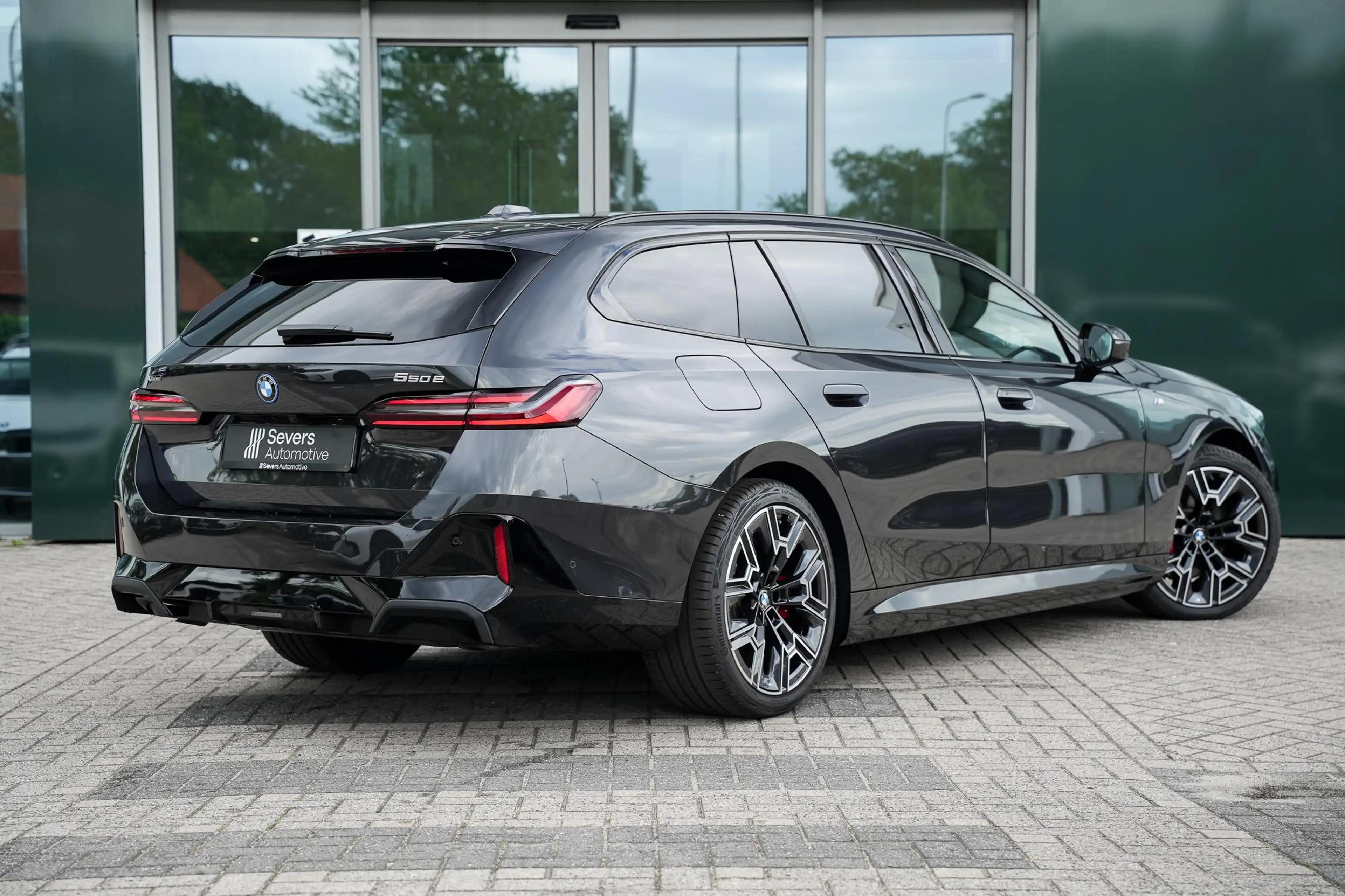 BMW 550 5 Serie Touring 550e xDrive | M Sportpakket Pro | — photo 3