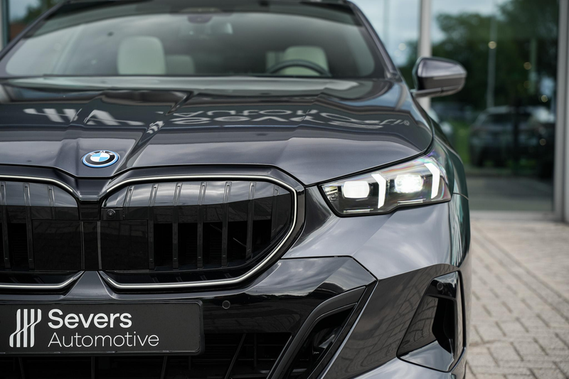 BMW 550 5 Serie Touring 550e xDrive | M Sportpakket Pro | — photo 30