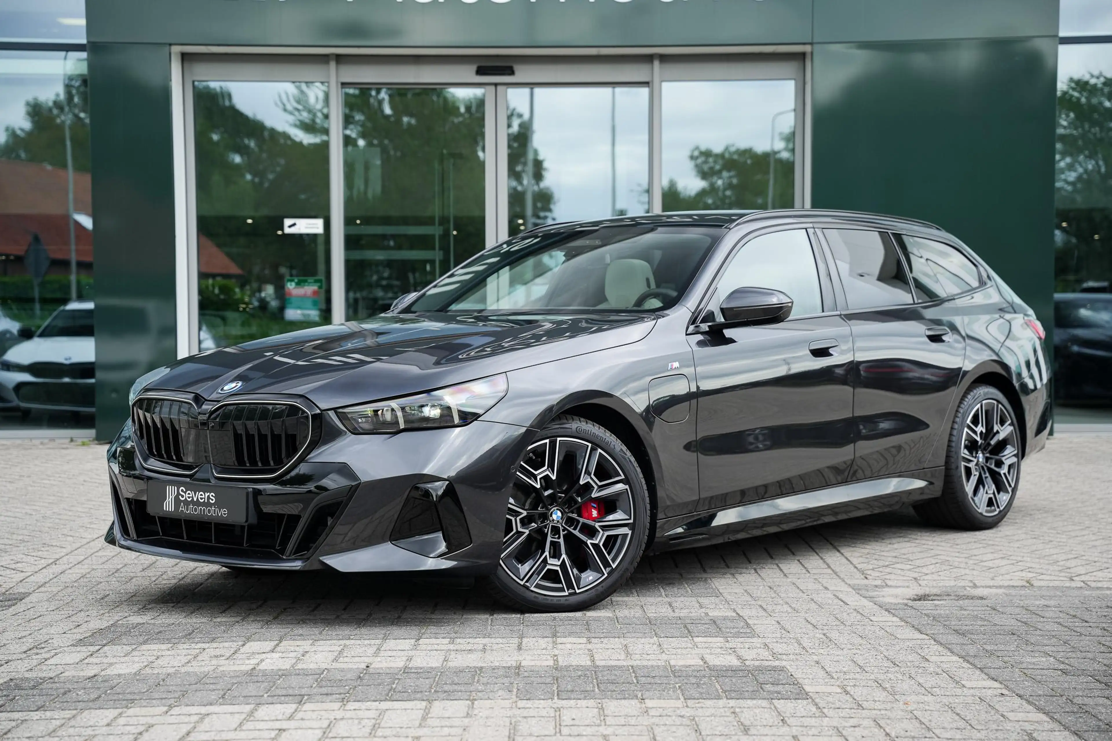 BMW 550 5 Serie Touring 550e xDrive | M Sportpakket Pro | — photo 2