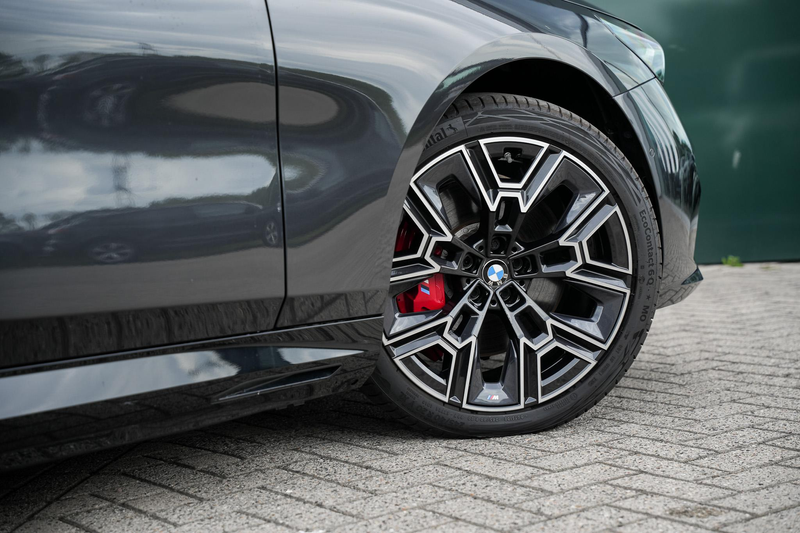 BMW 550 5 Serie Touring 550e xDrive | M Sportpakket Pro | — photo 29