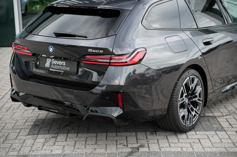 BMW 550 5 Serie Touring 550e xDrive | M Sportpakket Pro | — photo 27